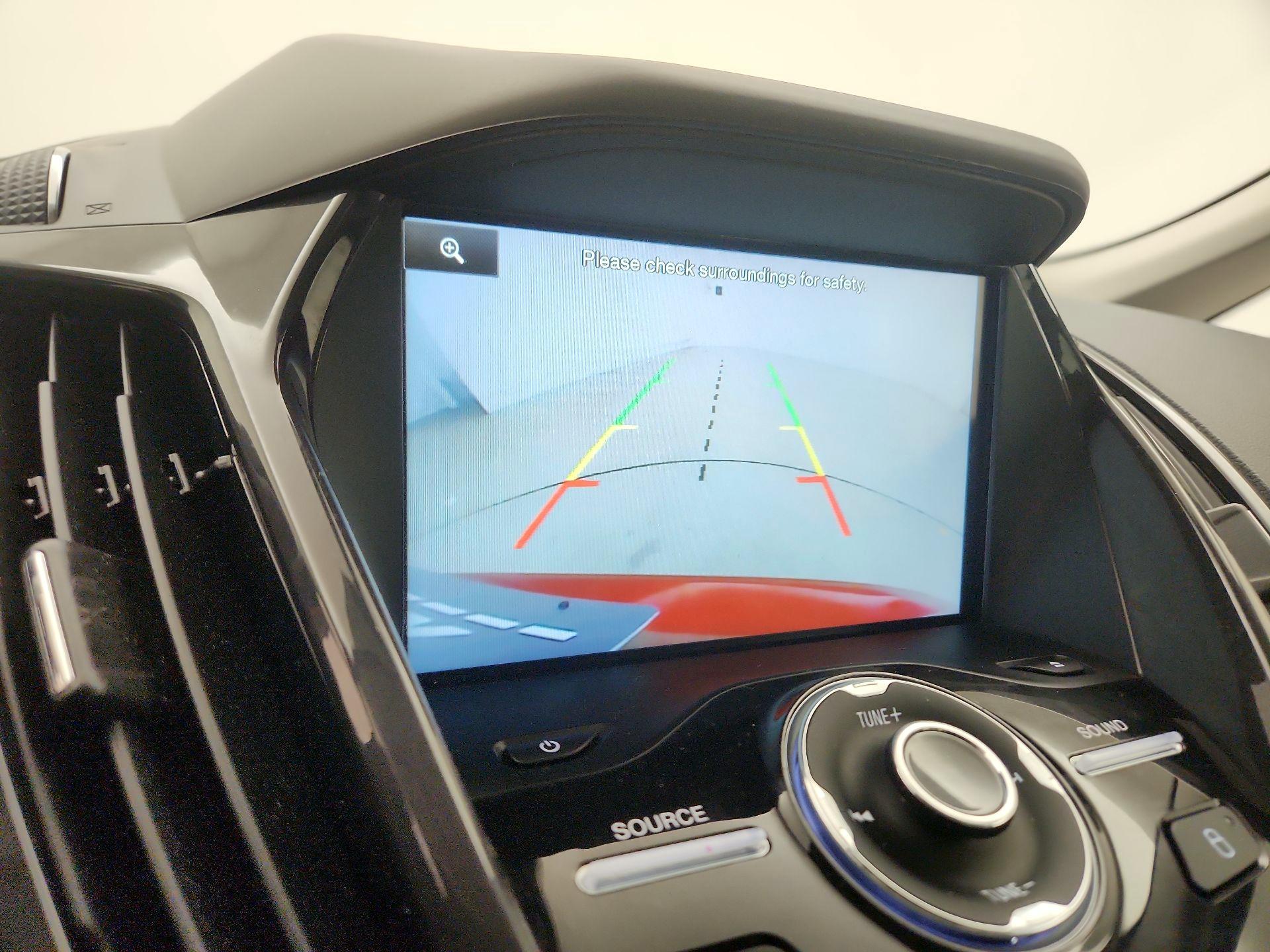 Thumbnail: 2015 Ford C-Max - 14