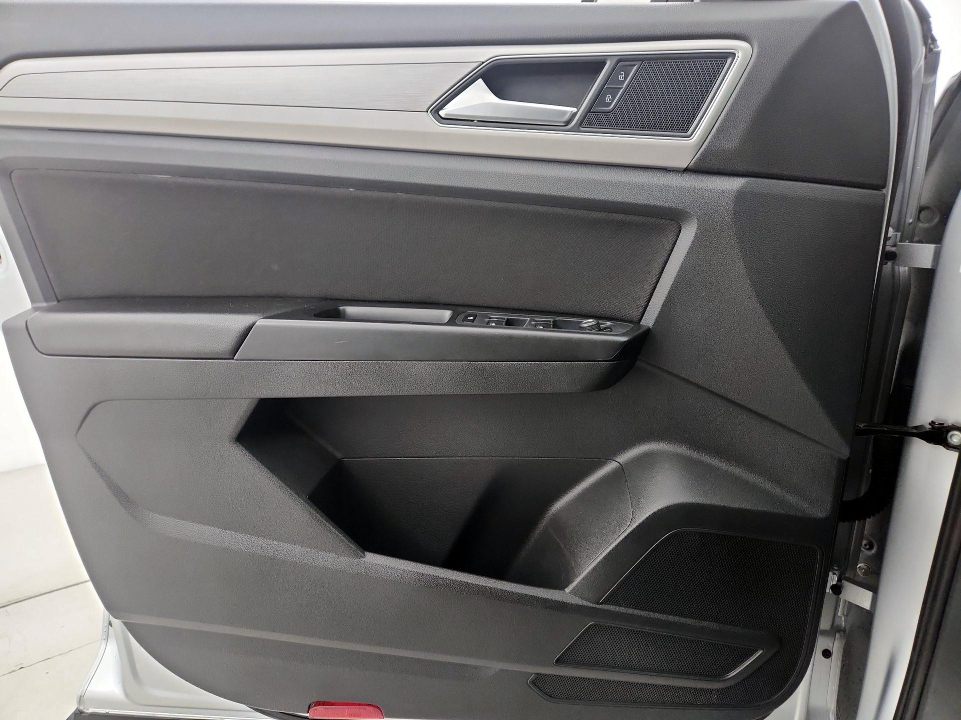 Thumbnail: 2018 Volkswagen Atlas - 12