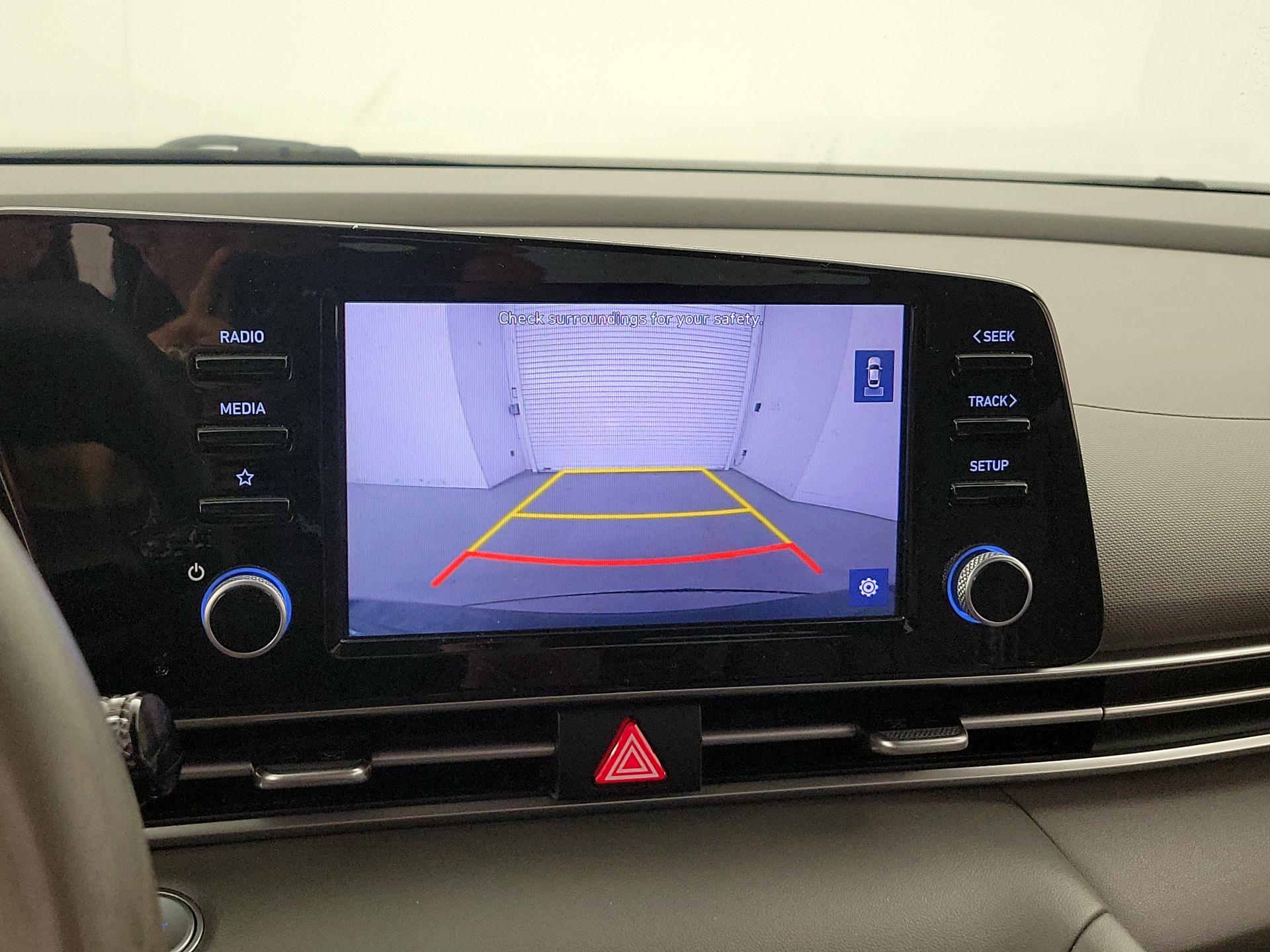 Thumbnail: 2022 Hyundai Elantra - 14
