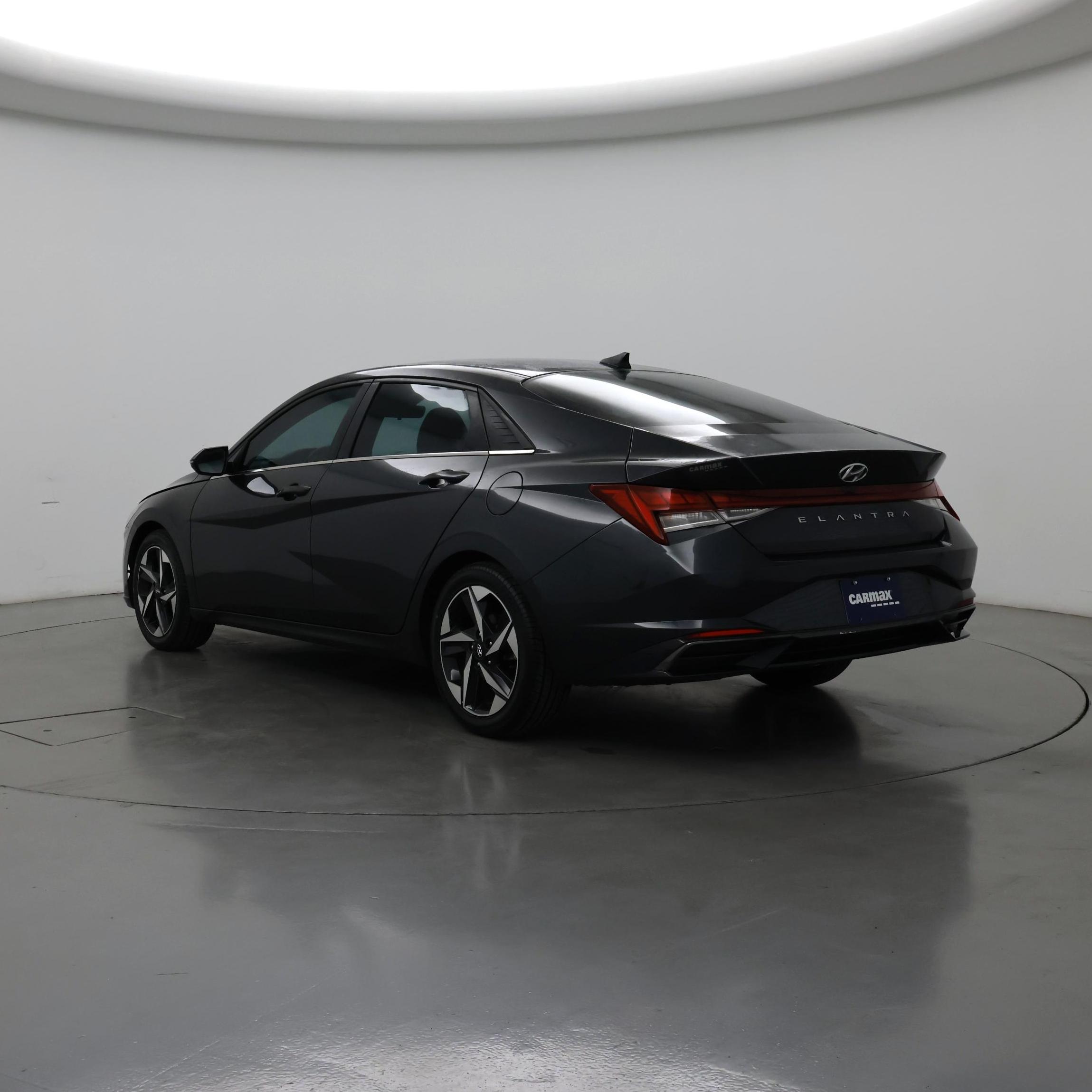 Thumbnail: 2022 Hyundai Elantra - 2