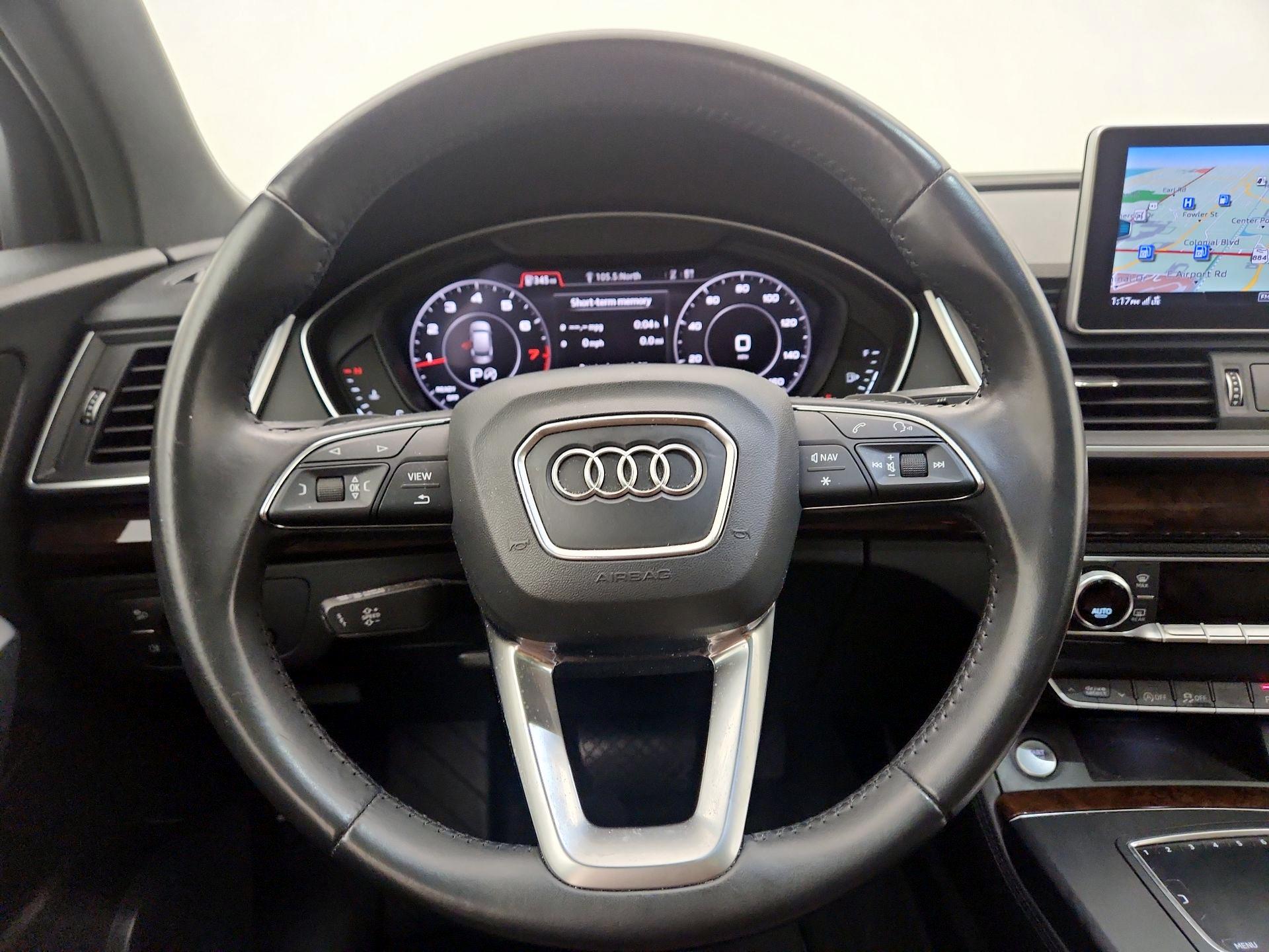 Thumbnail: 2020 Audi Q5 - 10