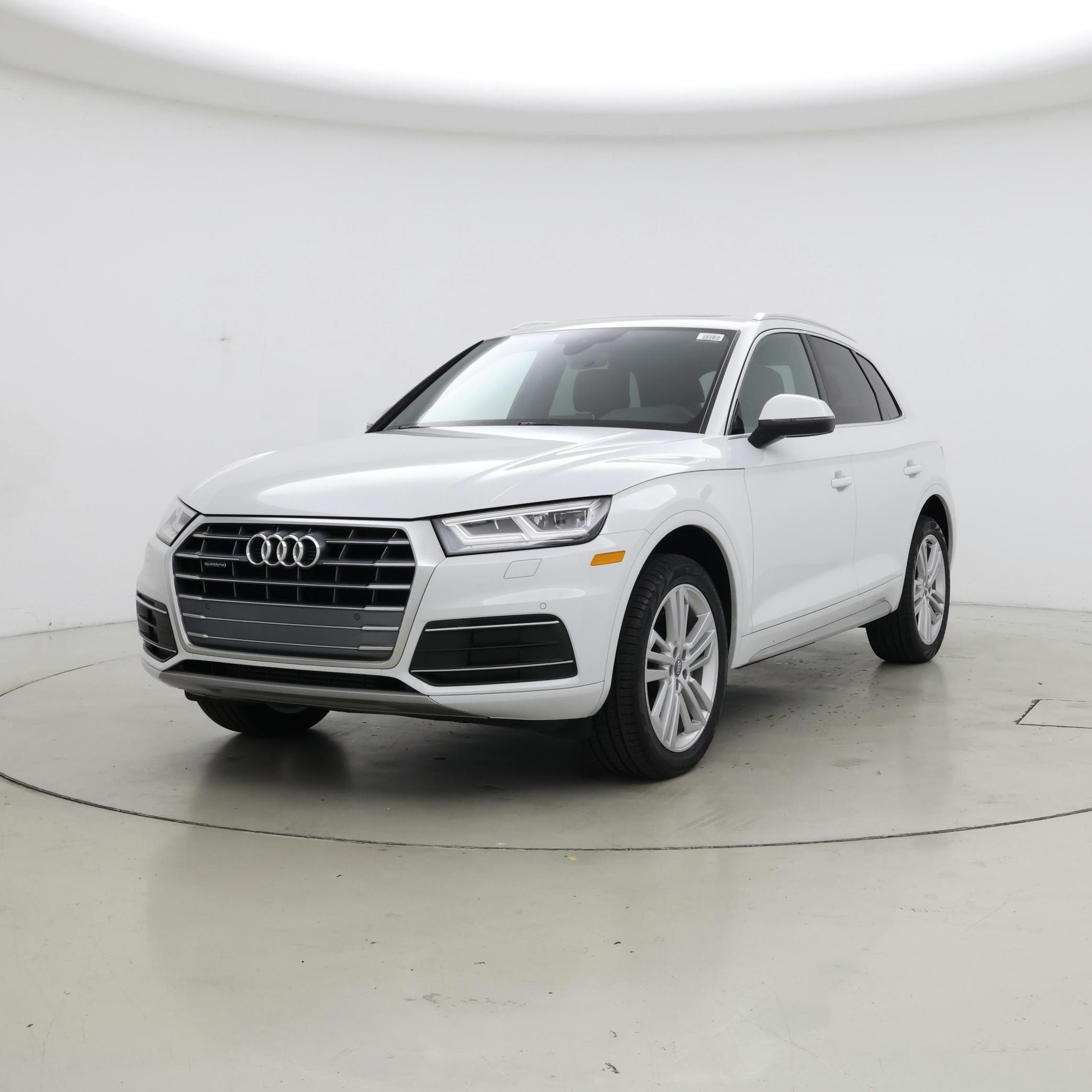 Thumbnail: 2020 Audi Q5 - 4