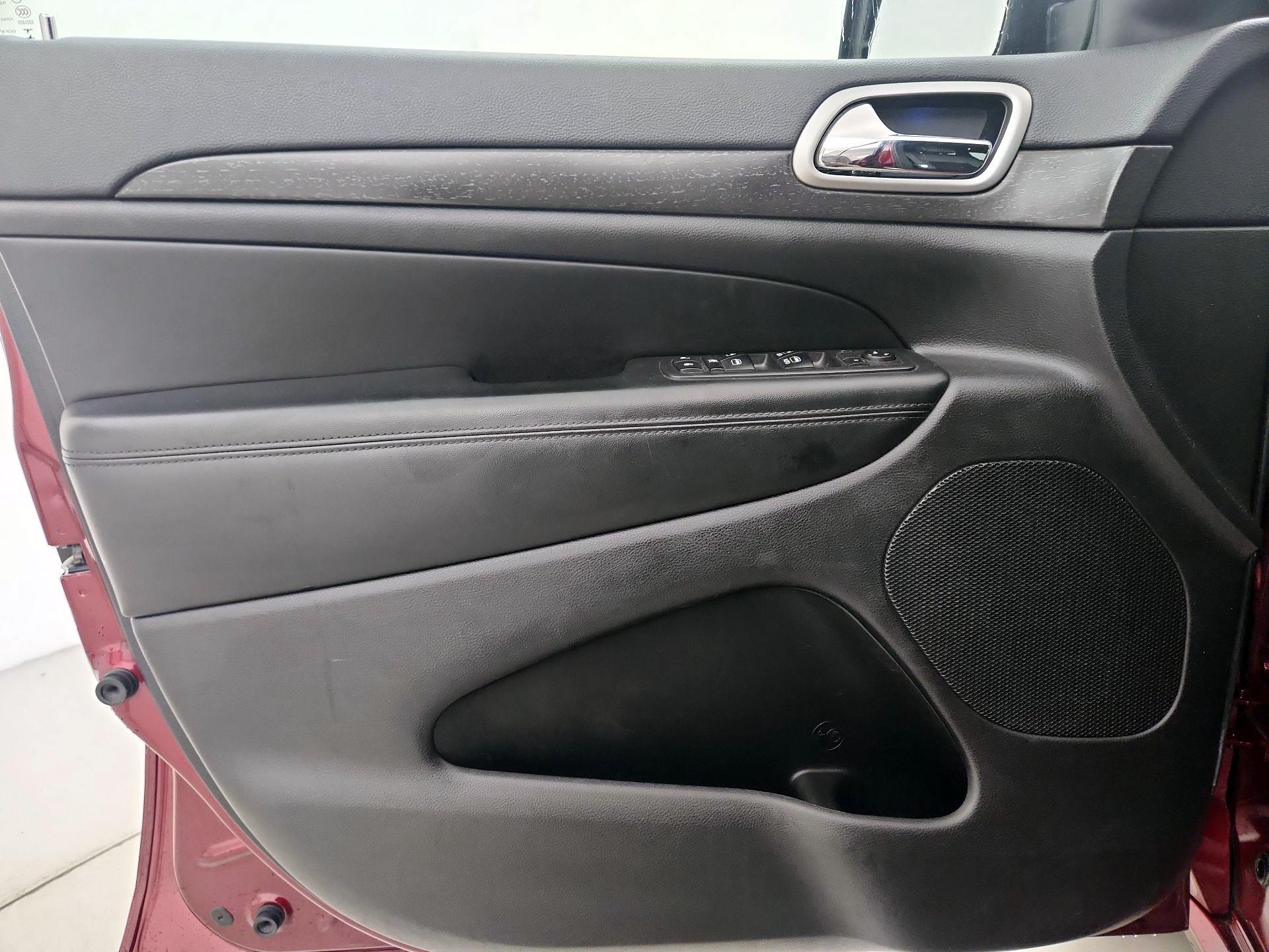 Thumbnail: 2018 Jeep Grand Cherokee - 12