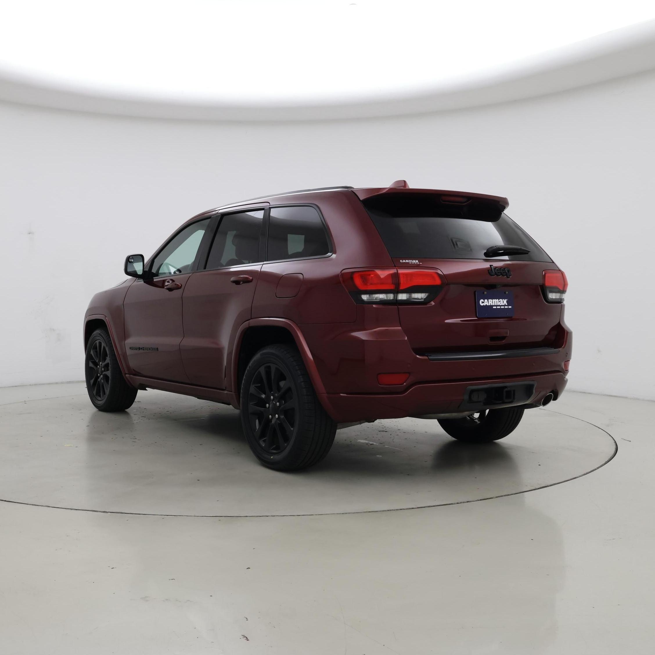 Thumbnail: 2018 Jeep Grand Cherokee - 2