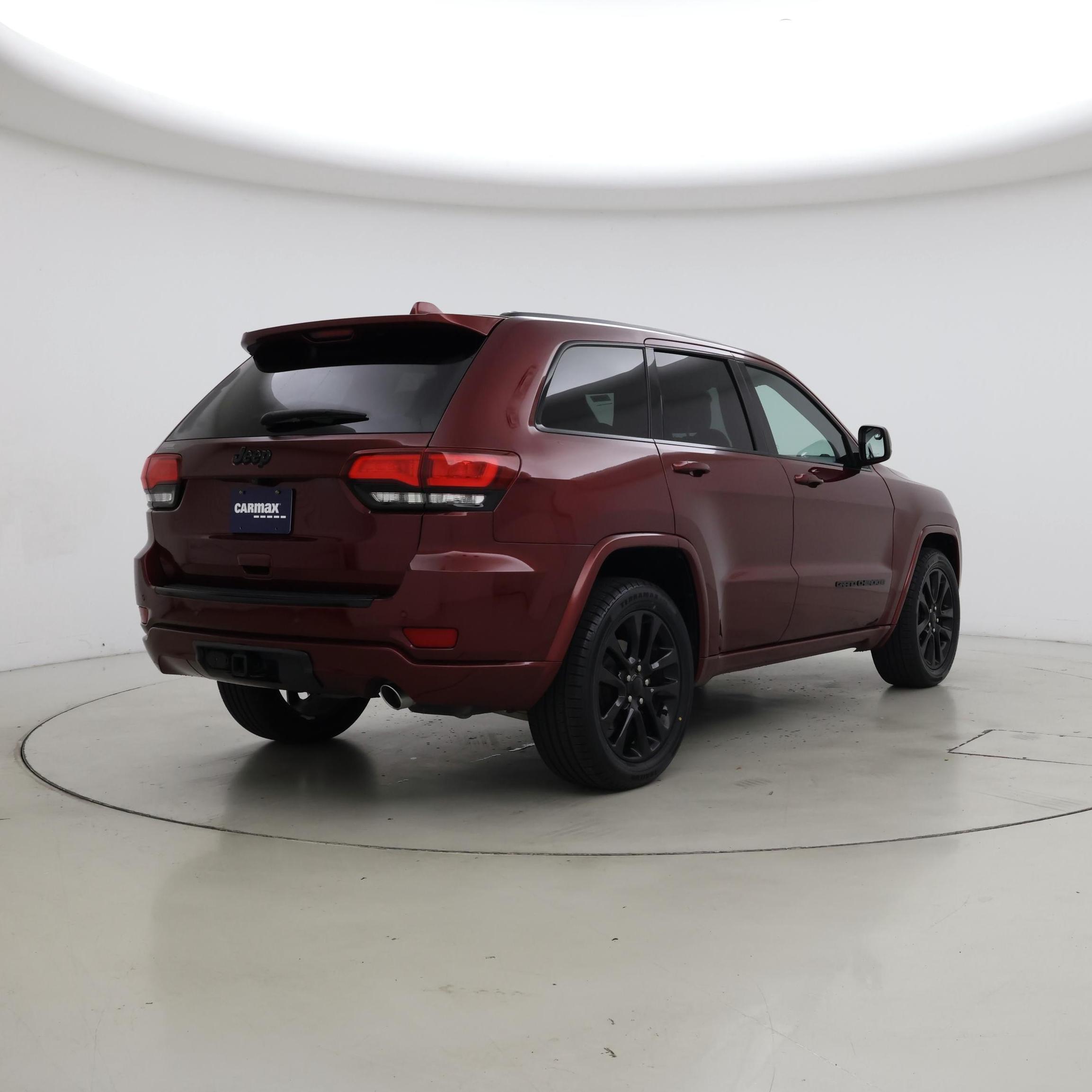 Thumbnail: 2018 Jeep Grand Cherokee - 8