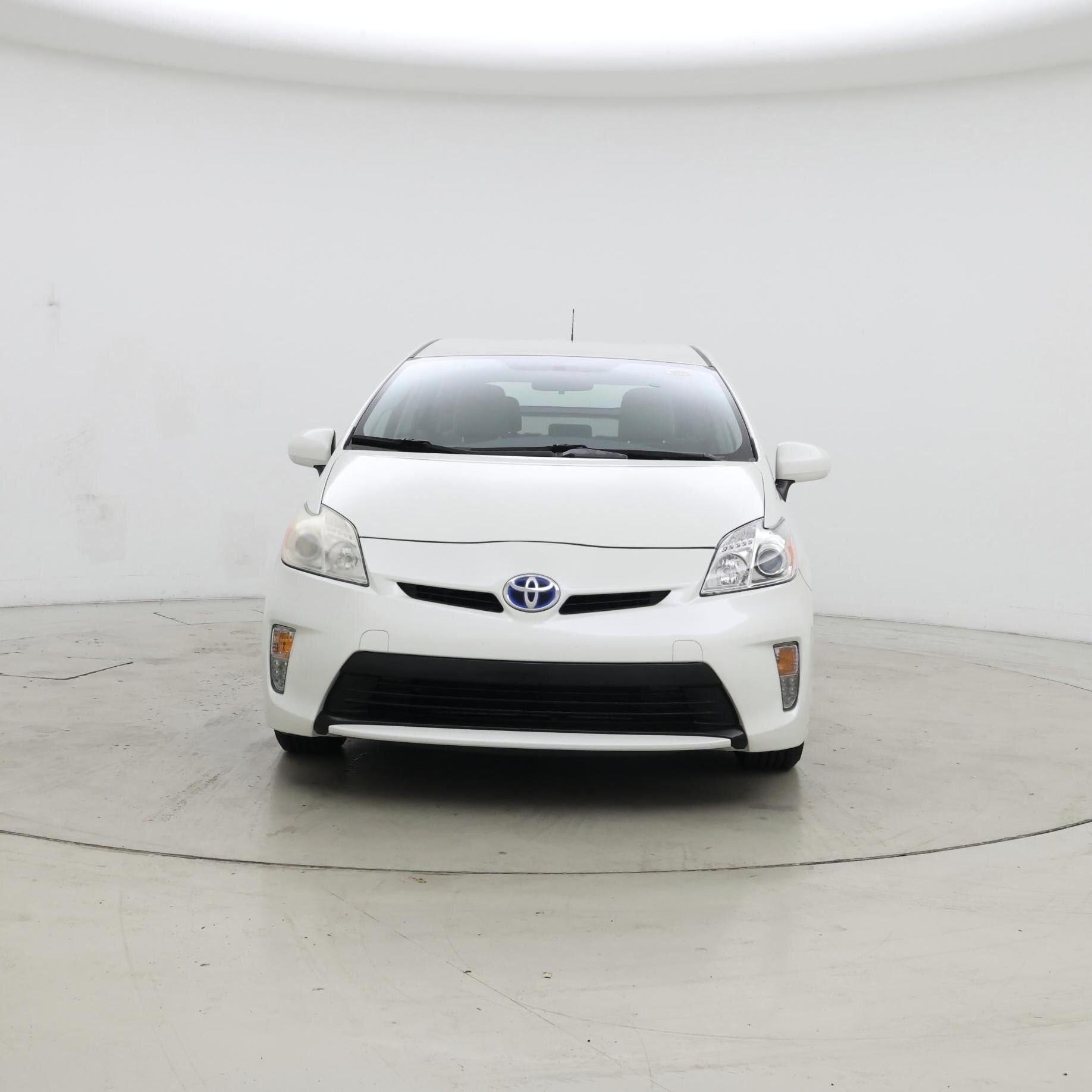 Thumbnail: 2015 Toyota Prius - 5