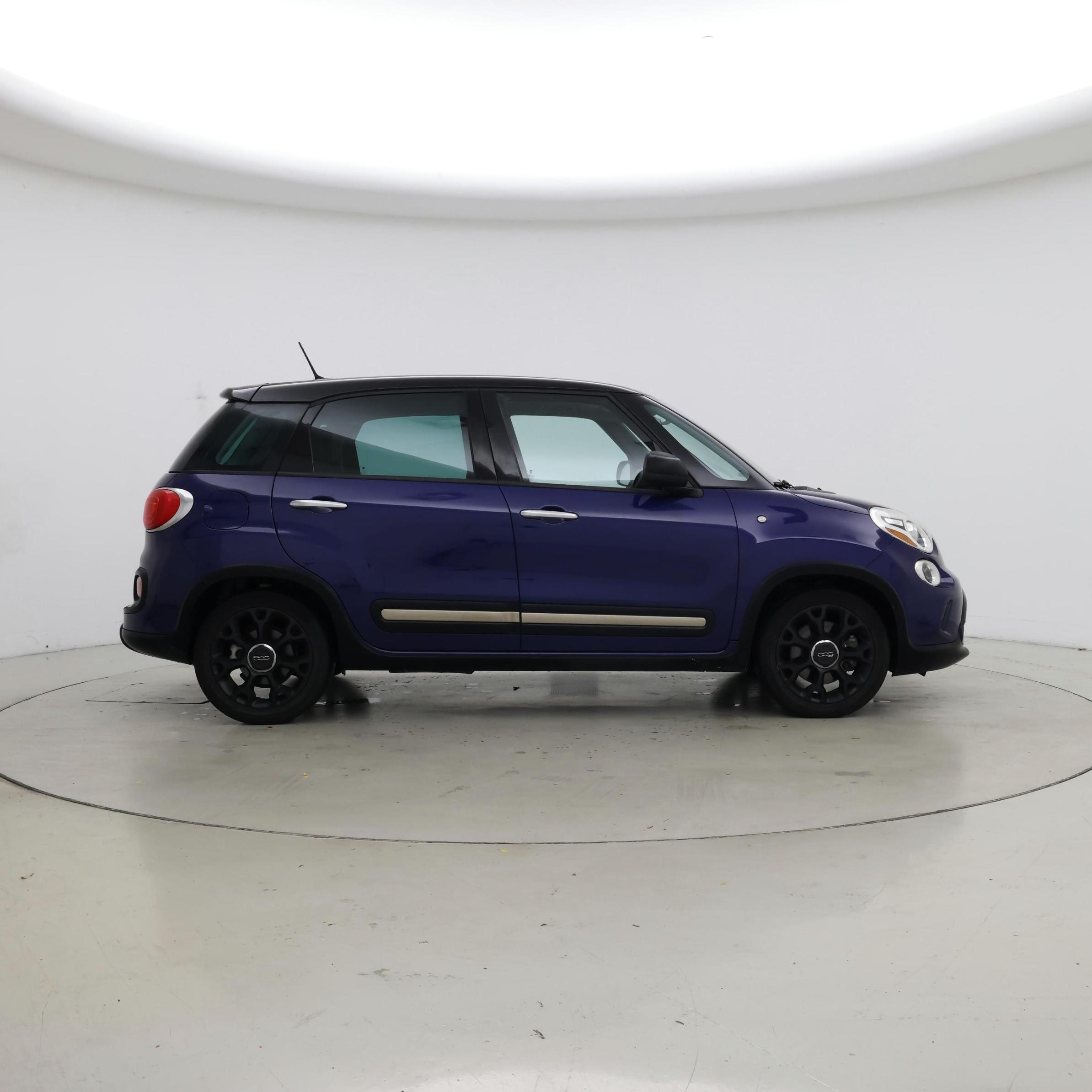 Thumbnail: 2015 Fiat 500L - 7