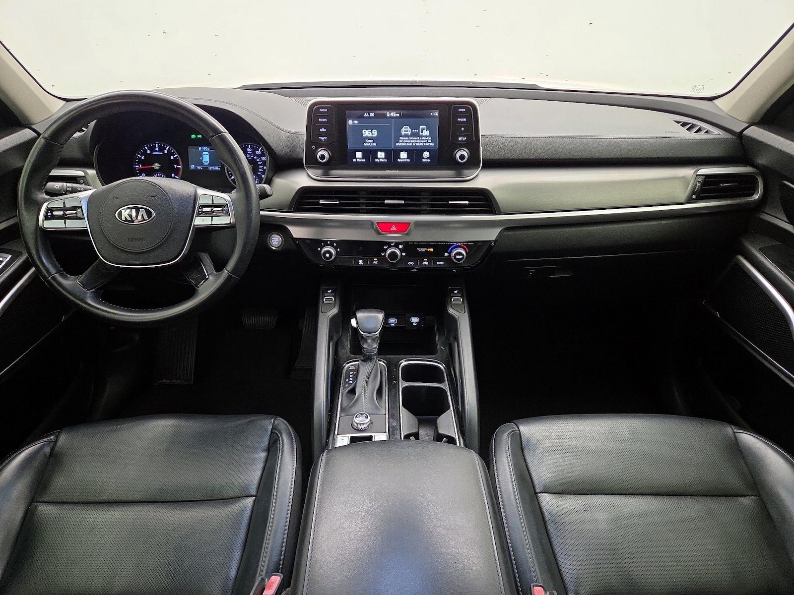 Apple CarPlay® & Android Auto™