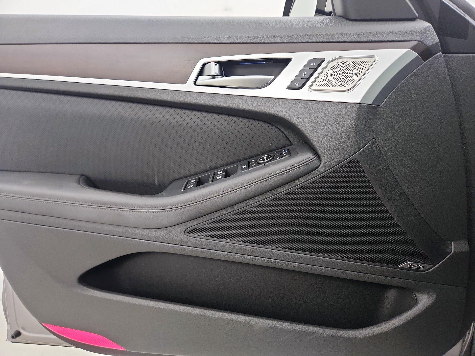 Thumbnail: 2020 Genesis G80 - 12