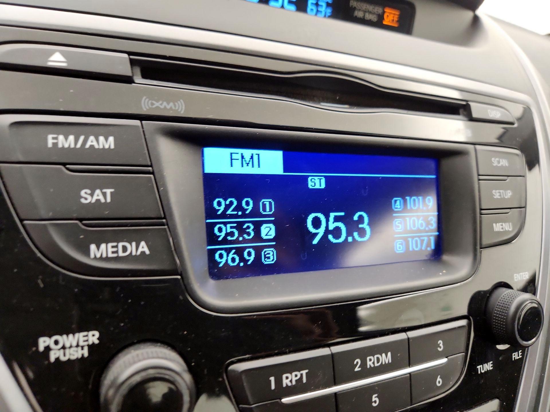 Thumbnail: 2015 Hyundai Elantra - 14