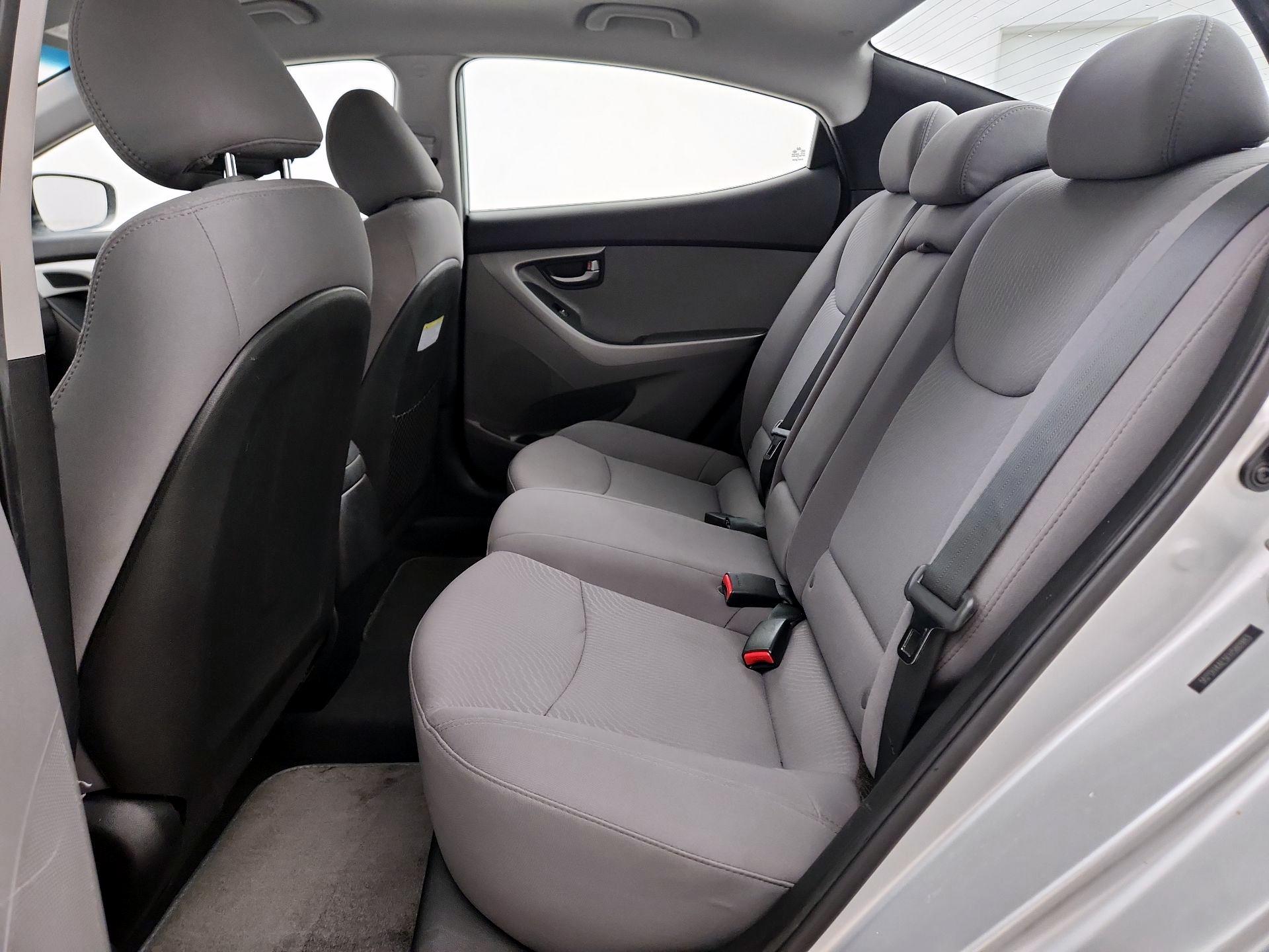 Thumbnail: 2015 Hyundai Elantra - 18