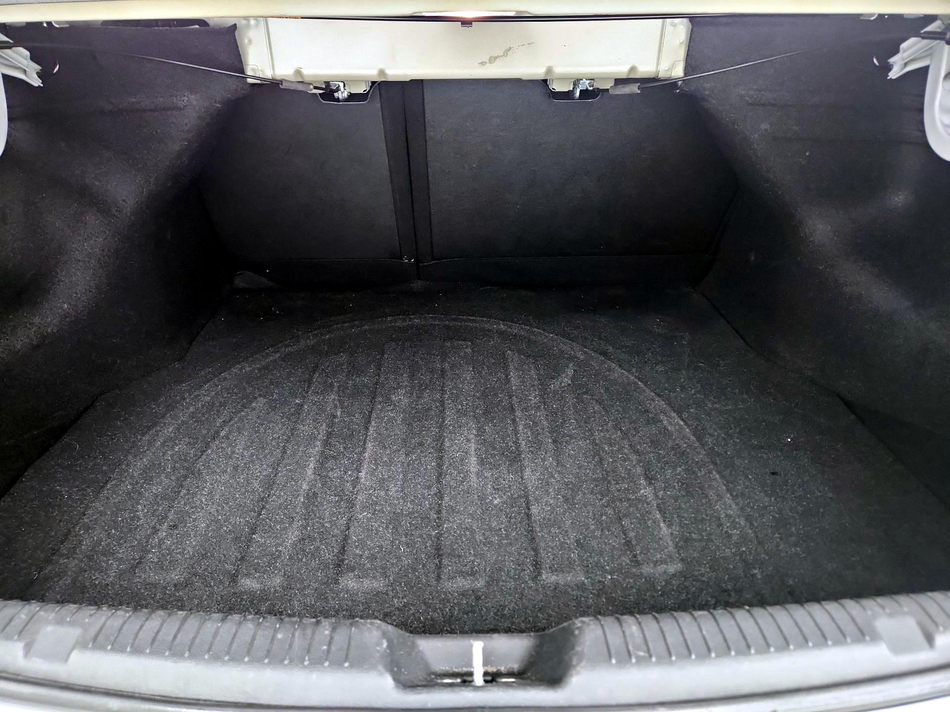 Thumbnail: 2015 Hyundai Elantra - 19