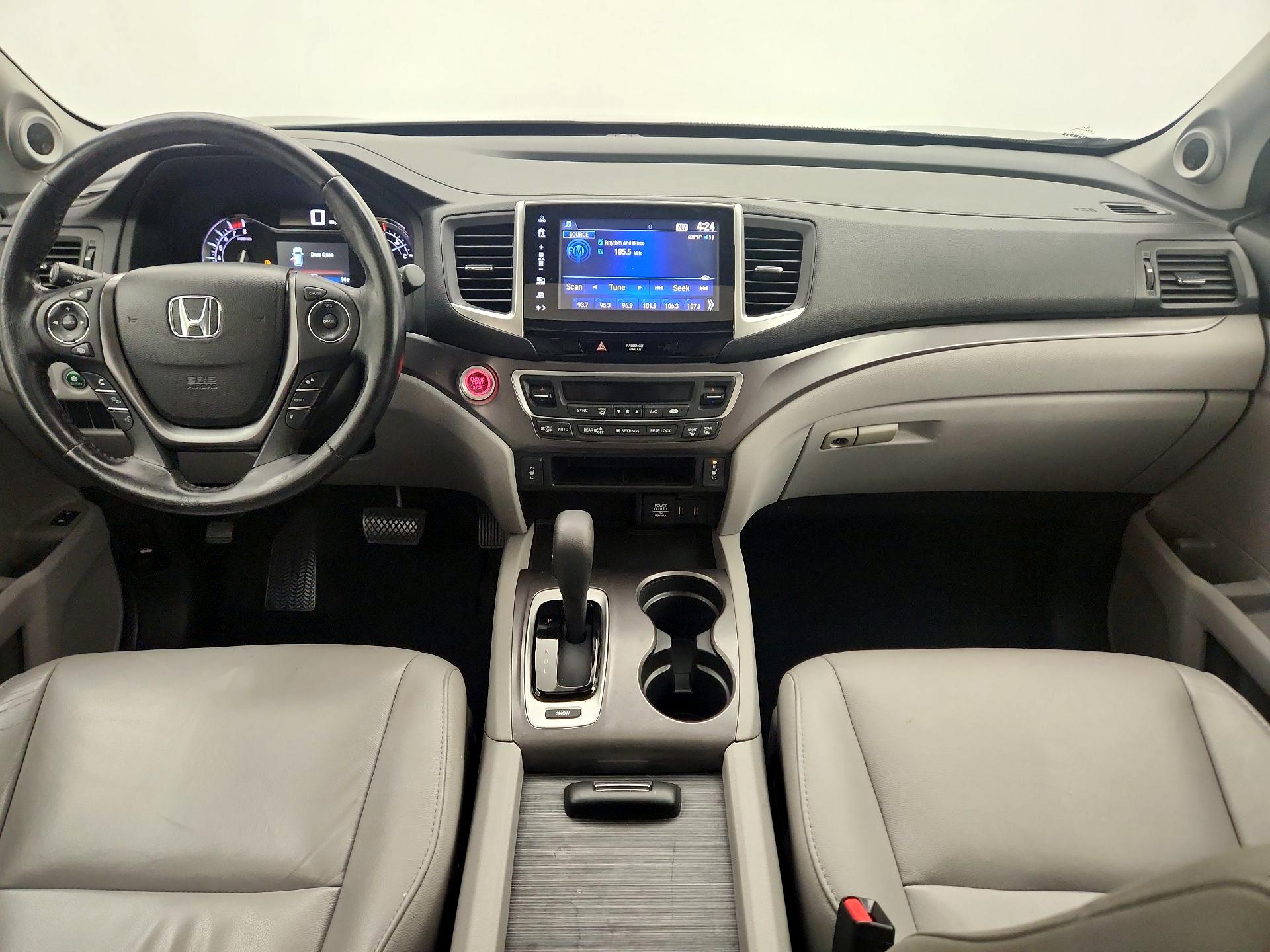 Thumbnail: 2018 Honda Pilot - 9