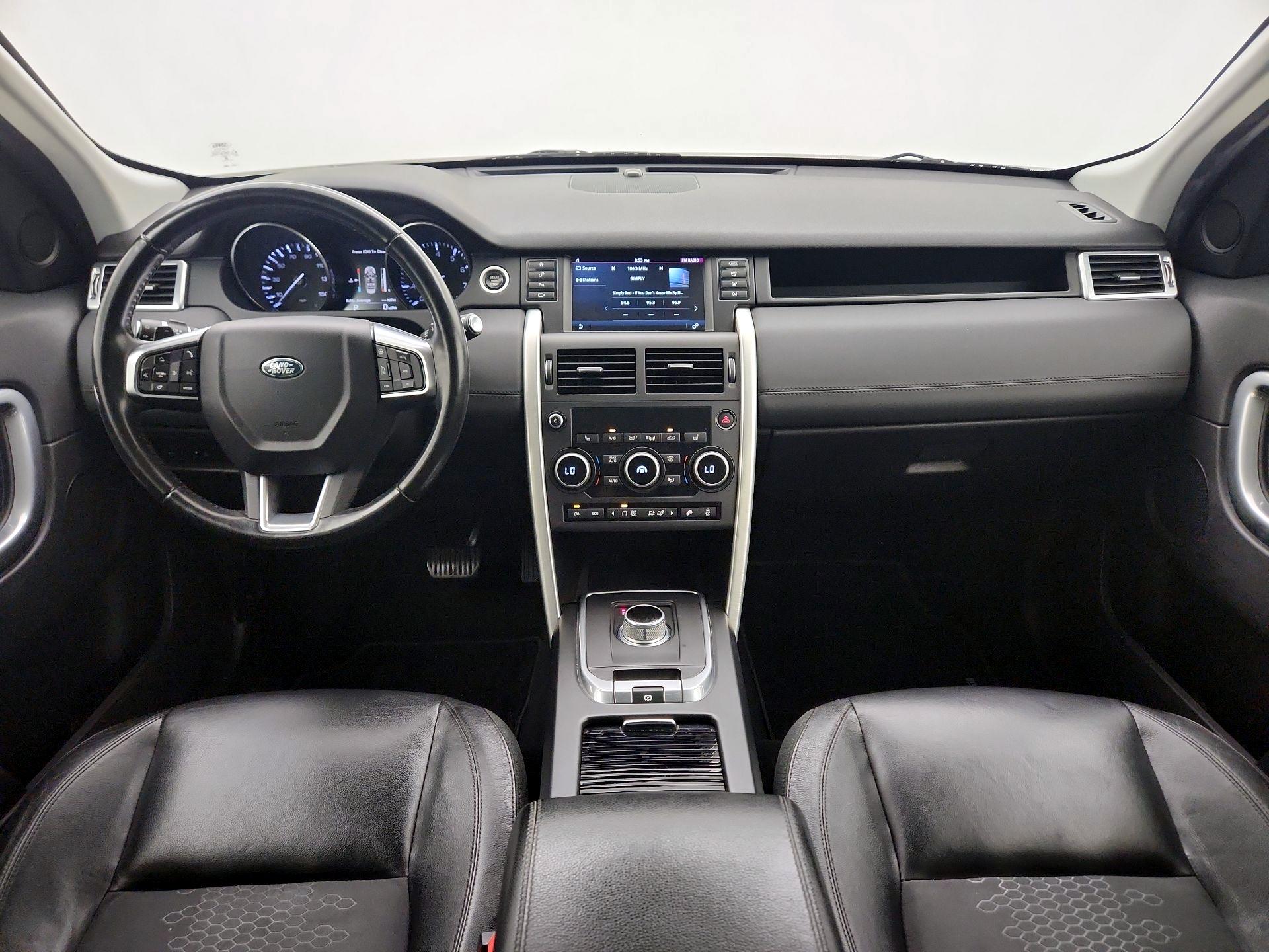 Thumbnail: 2016 Land Rover Discovery Sport - 9