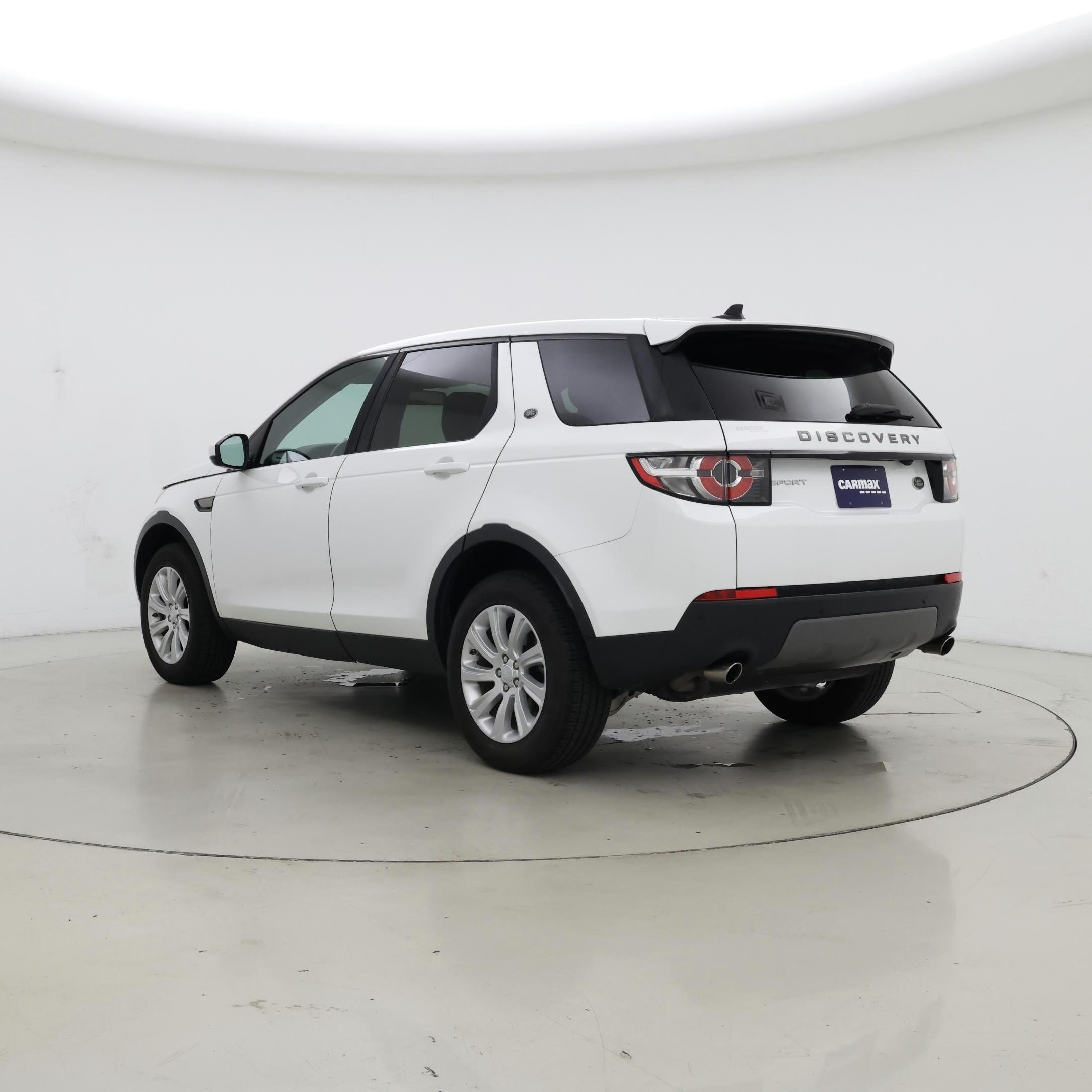 Thumbnail: 2016 Land Rover Discovery Sport - 2