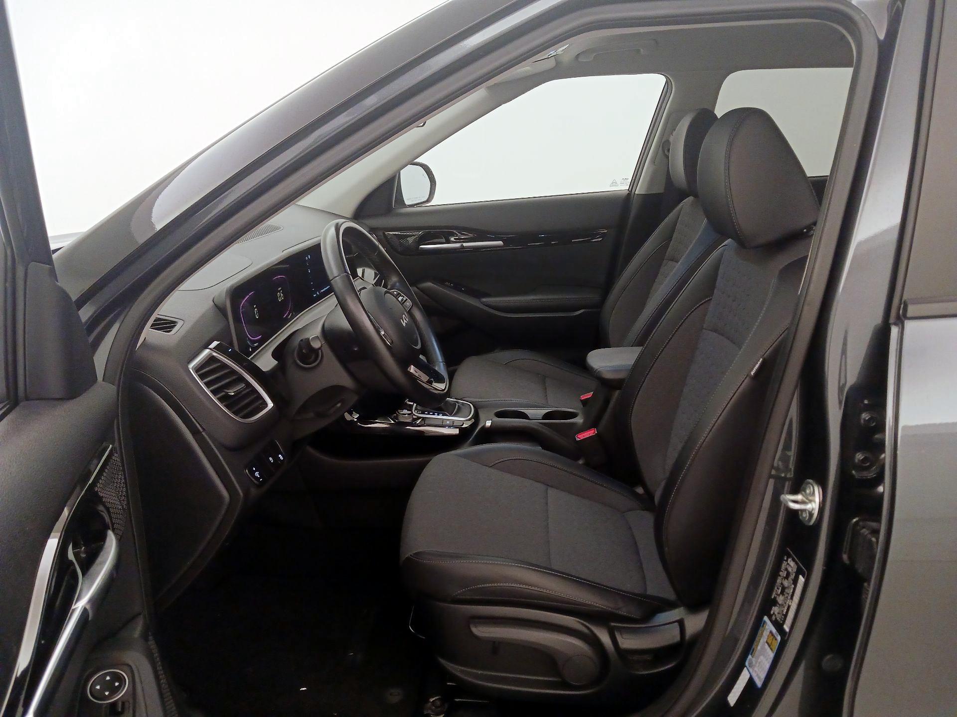 Thumbnail: 2025 Kia Seltos - 11