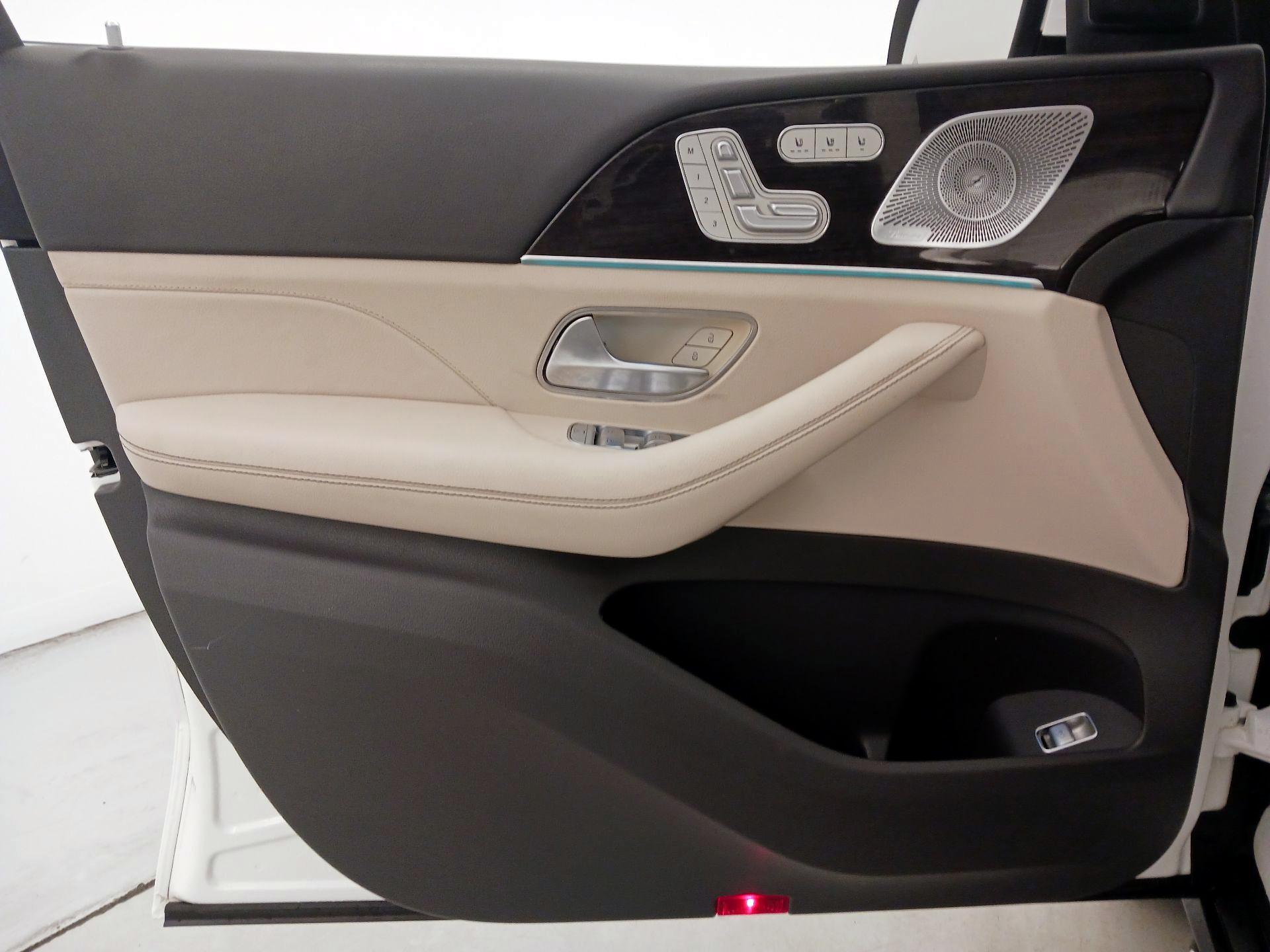 Thumbnail: 2020 Mercedes-Benz GLE - 12