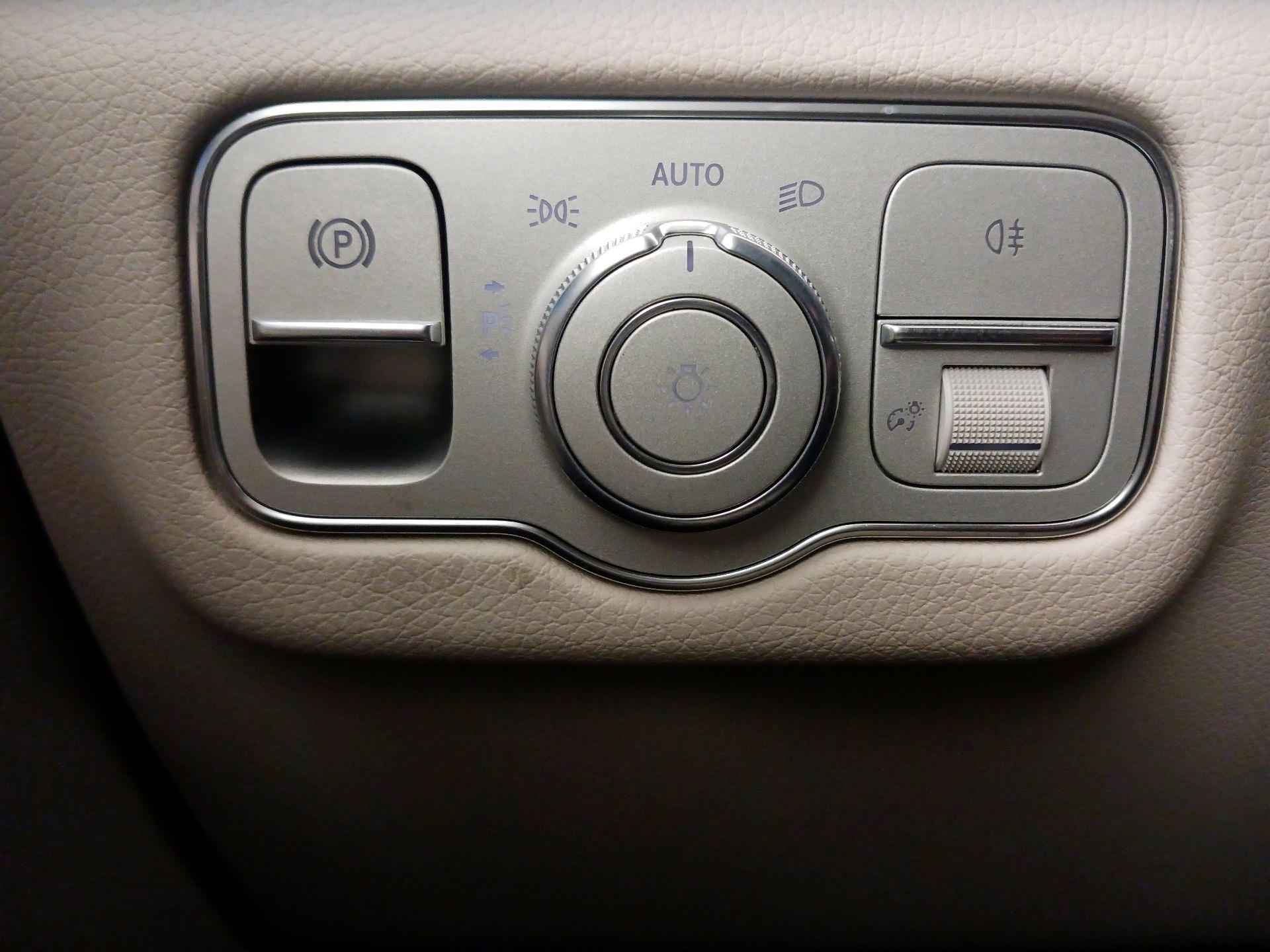 Thumbnail: 2020 Mercedes-Benz GLE - 13