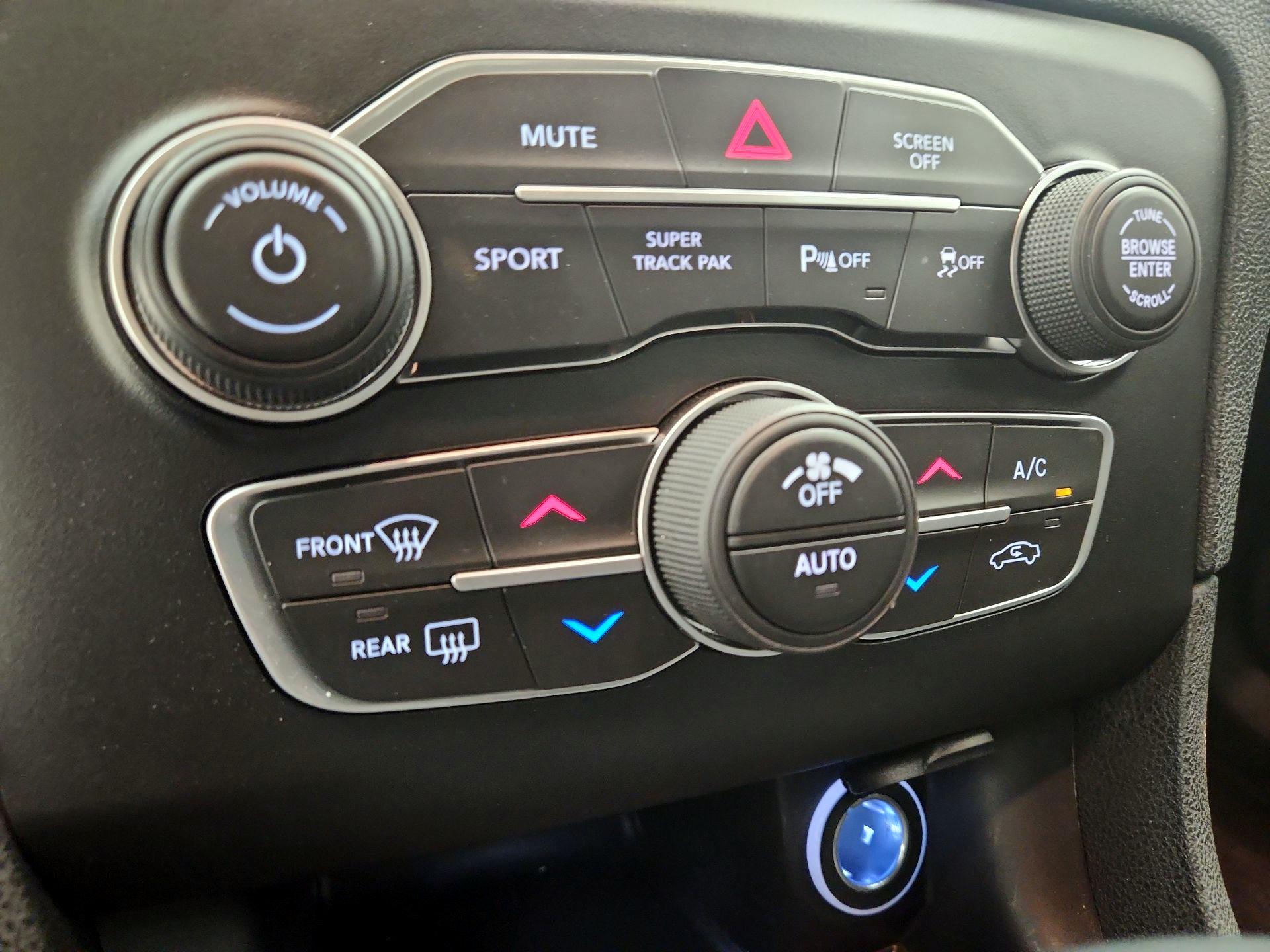 Thumbnail: 2023 Dodge Charger - 16