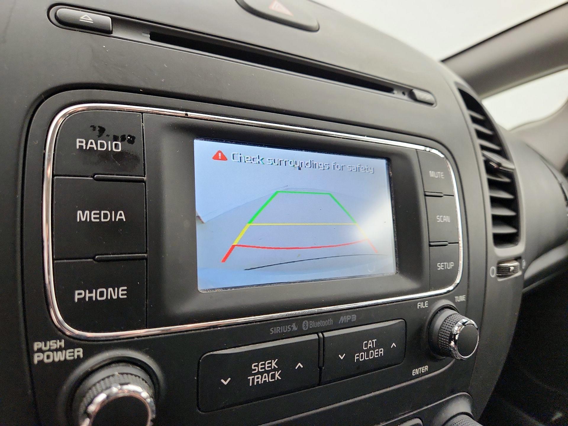 Thumbnail: 2016 Kia Forte - 14