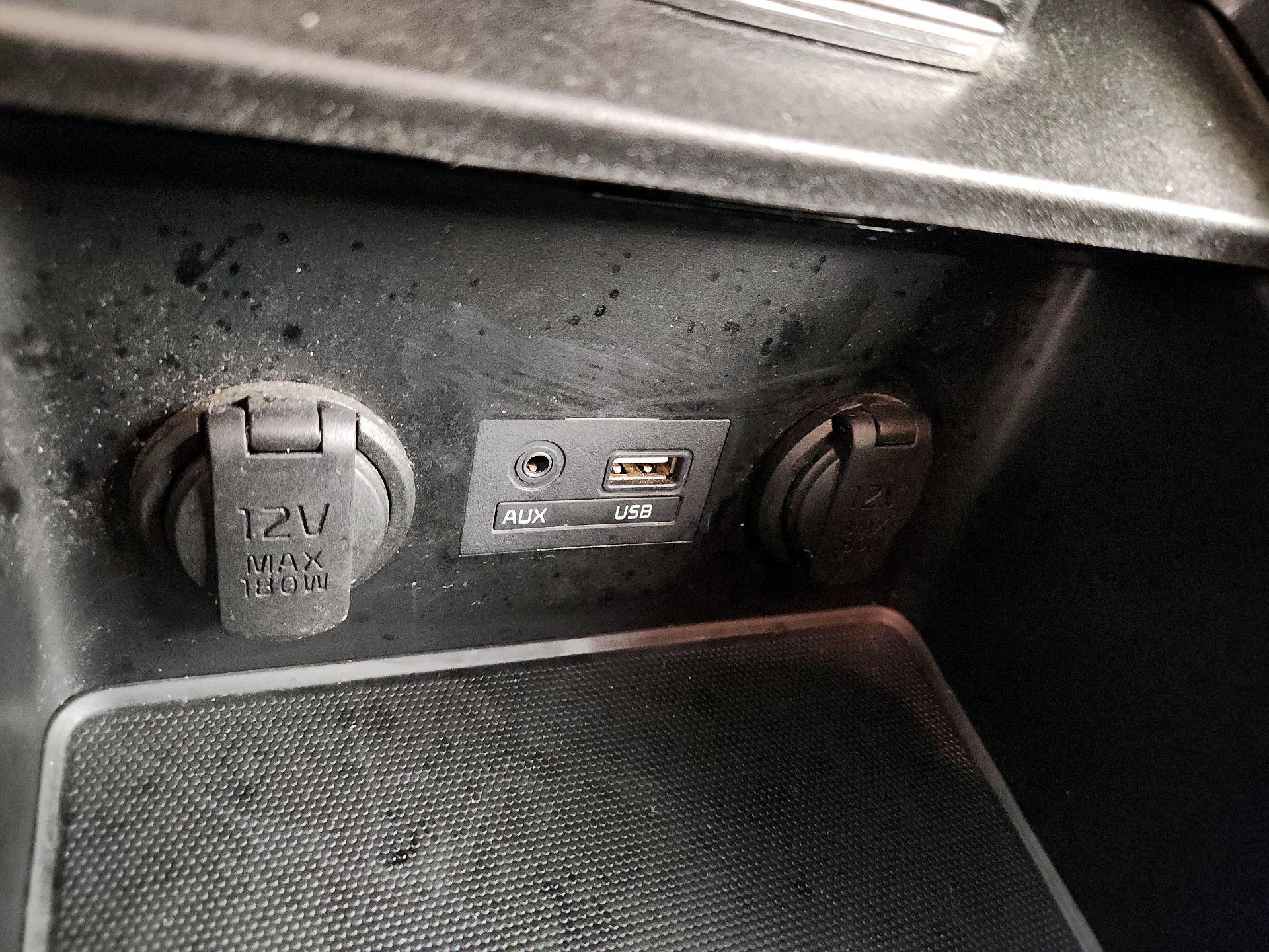 Thumbnail: 2016 Kia Forte - 18