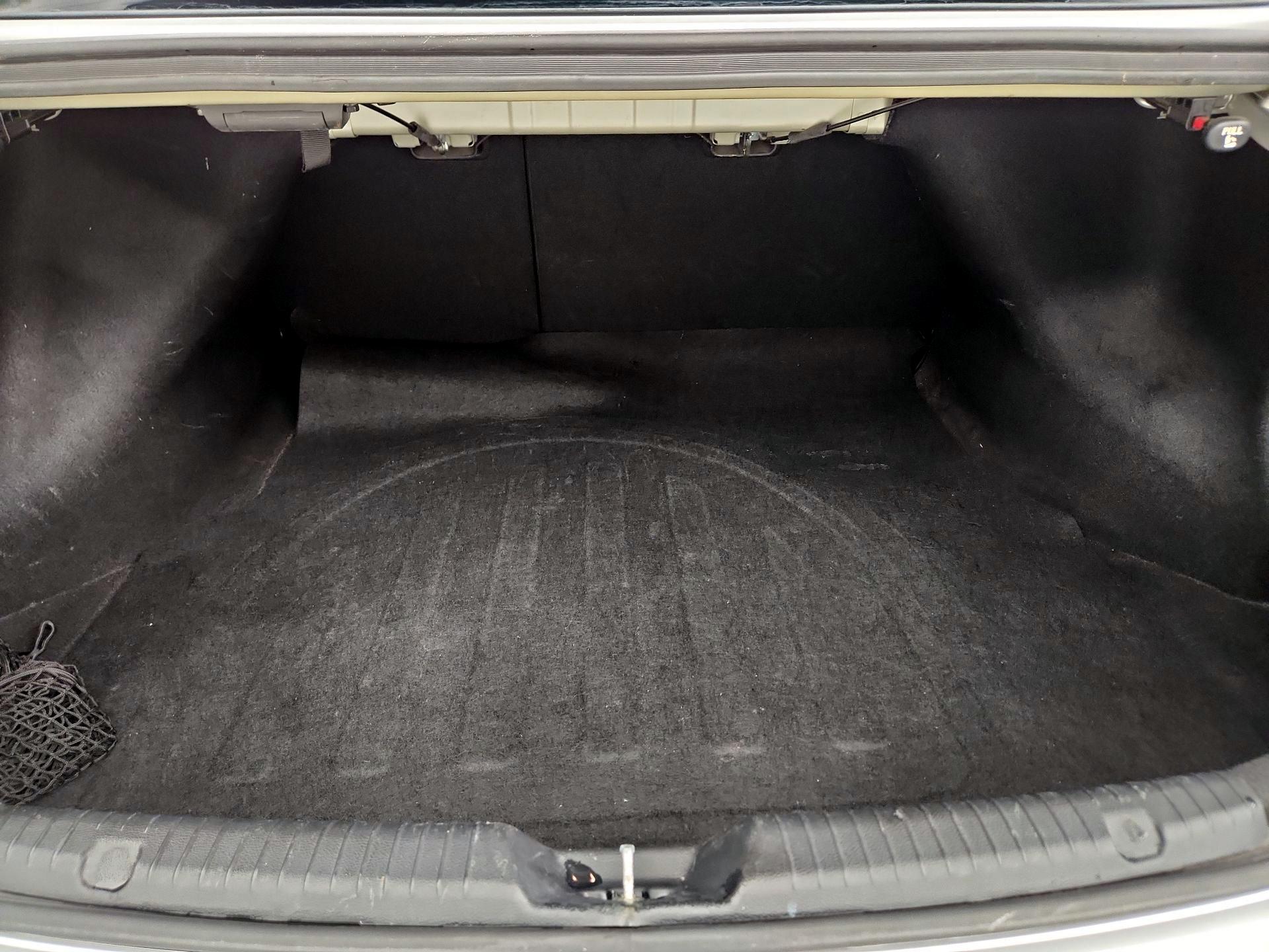 Thumbnail: 2016 Kia Forte - 20