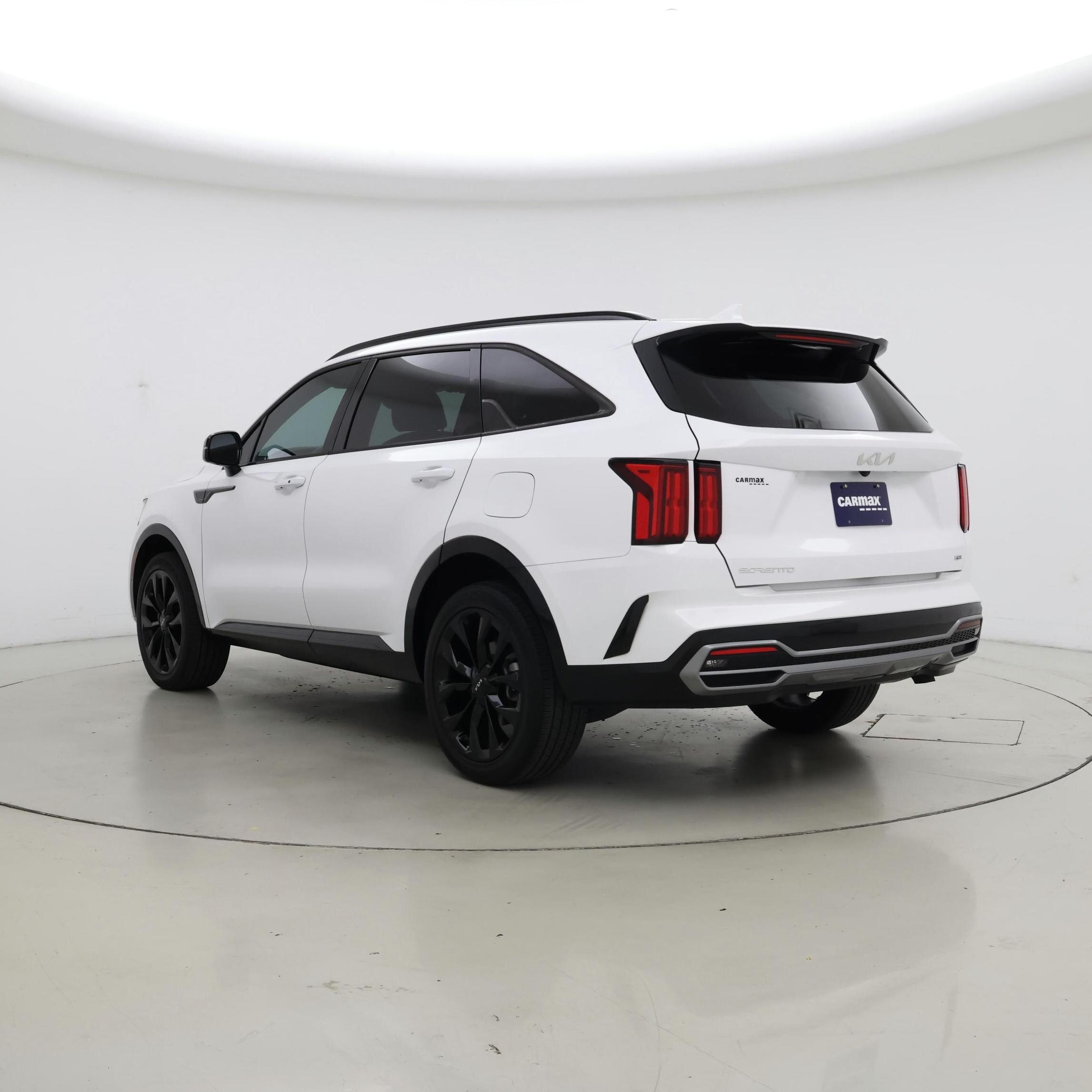 Thumbnail: 2023 Kia Sorento - 2