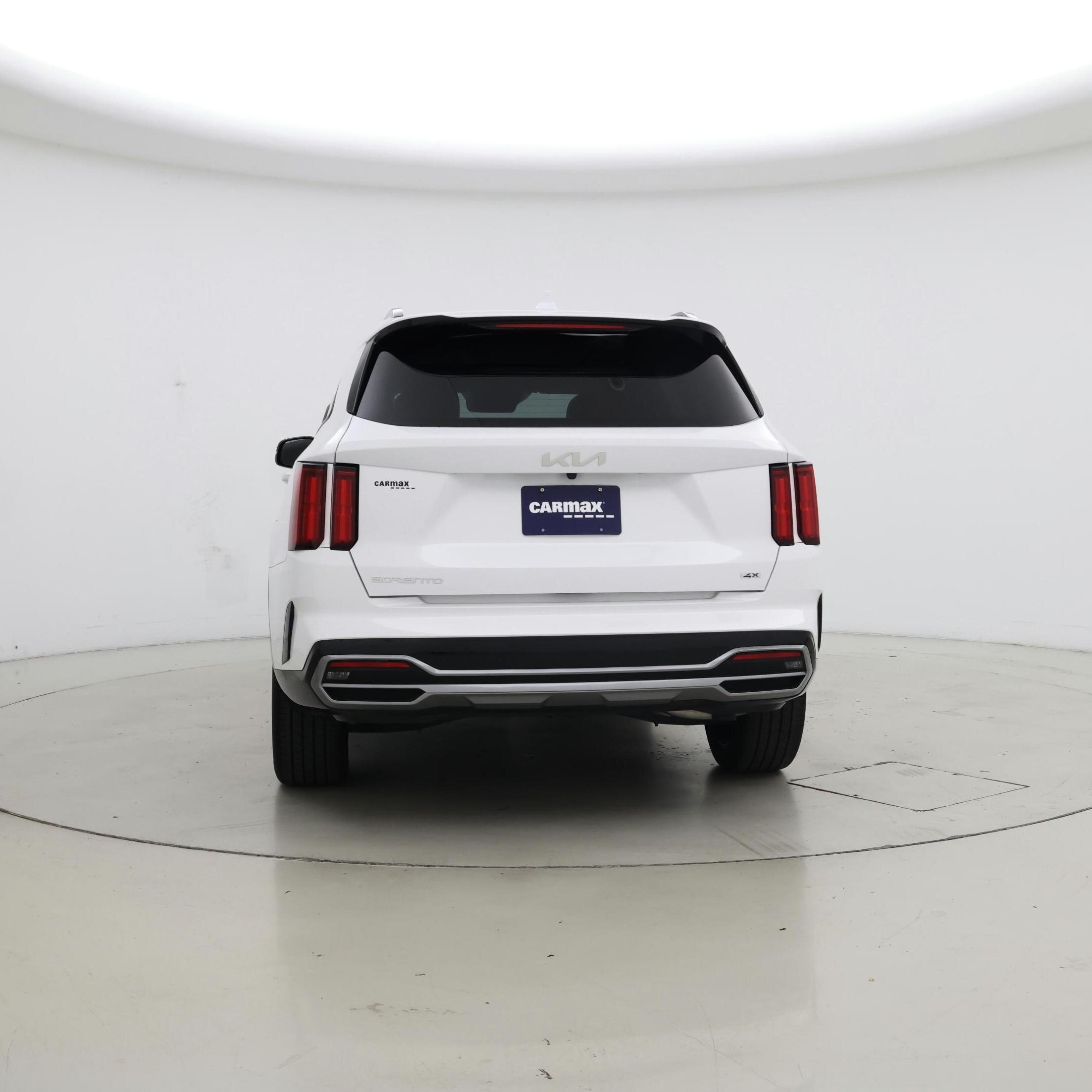 Thumbnail: 2023 Kia Sorento - 6