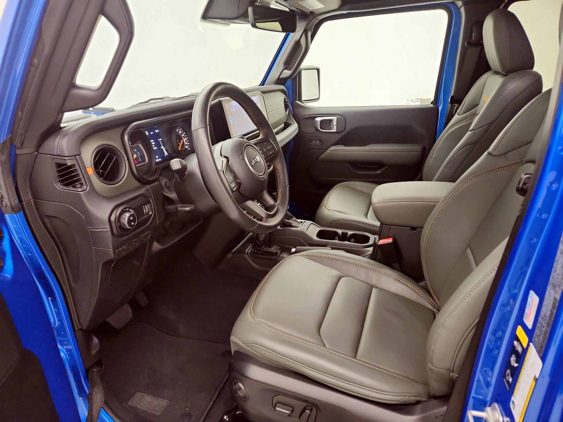 Thumbnail: 2024 Jeep Gladiator - 11