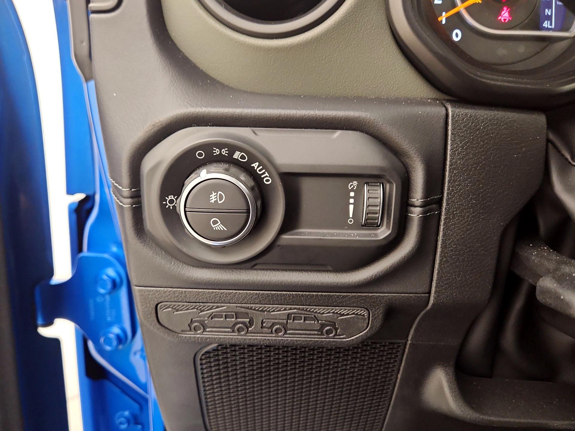 Thumbnail: 2024 Jeep Gladiator - 13