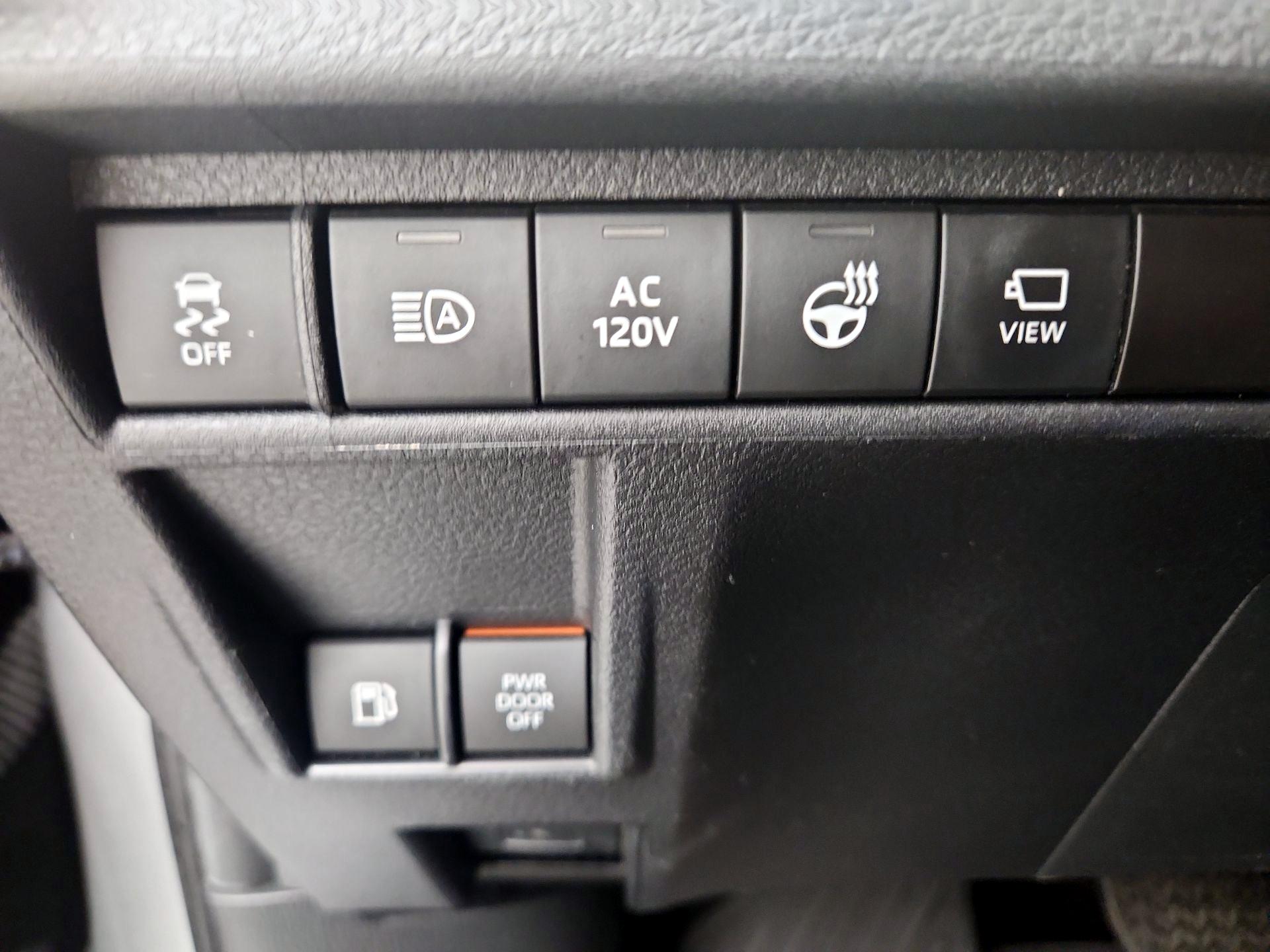 Thumbnail: 2024 Toyota Sienna - 13