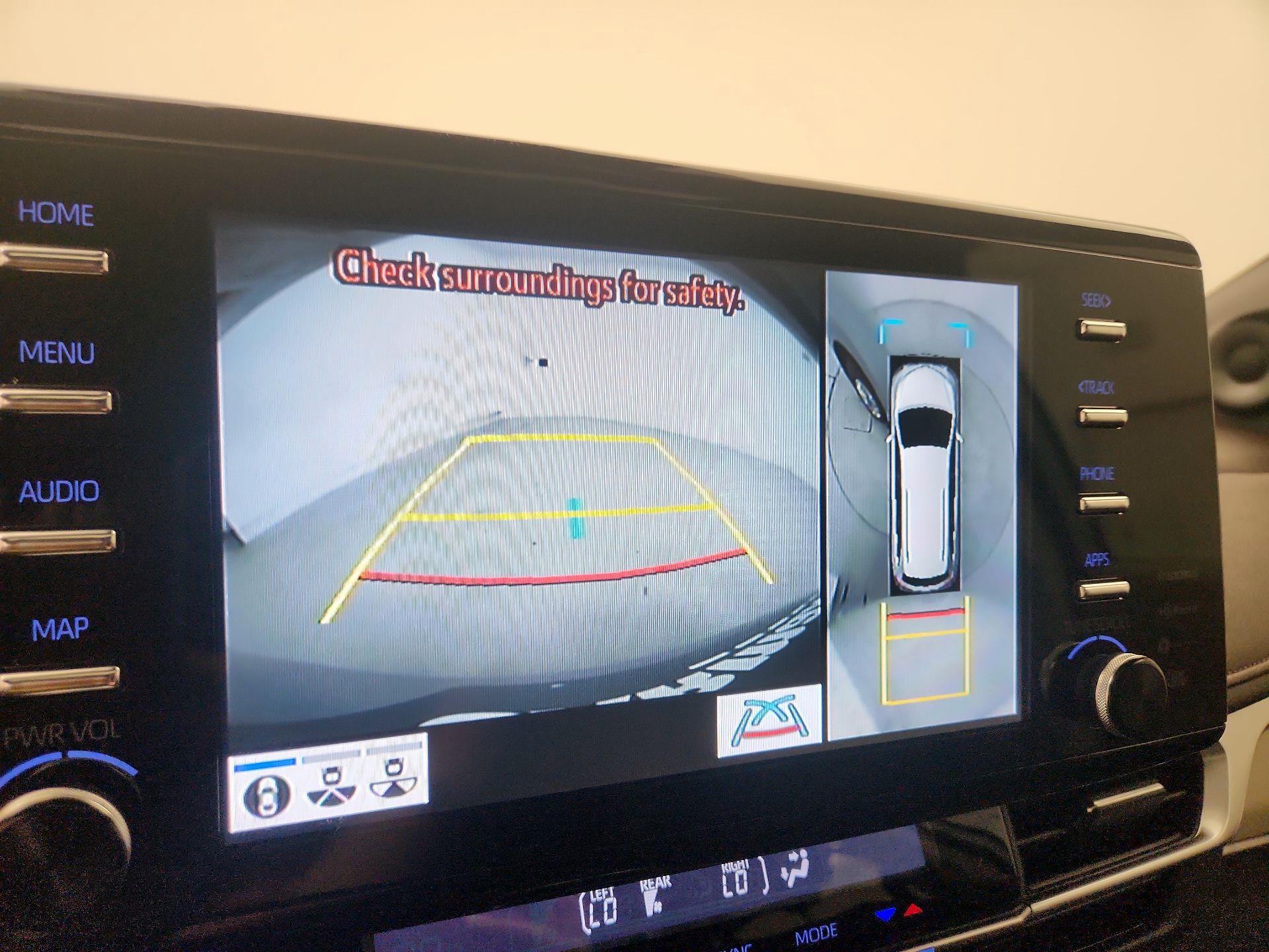 Thumbnail: 2024 Toyota Sienna - 15