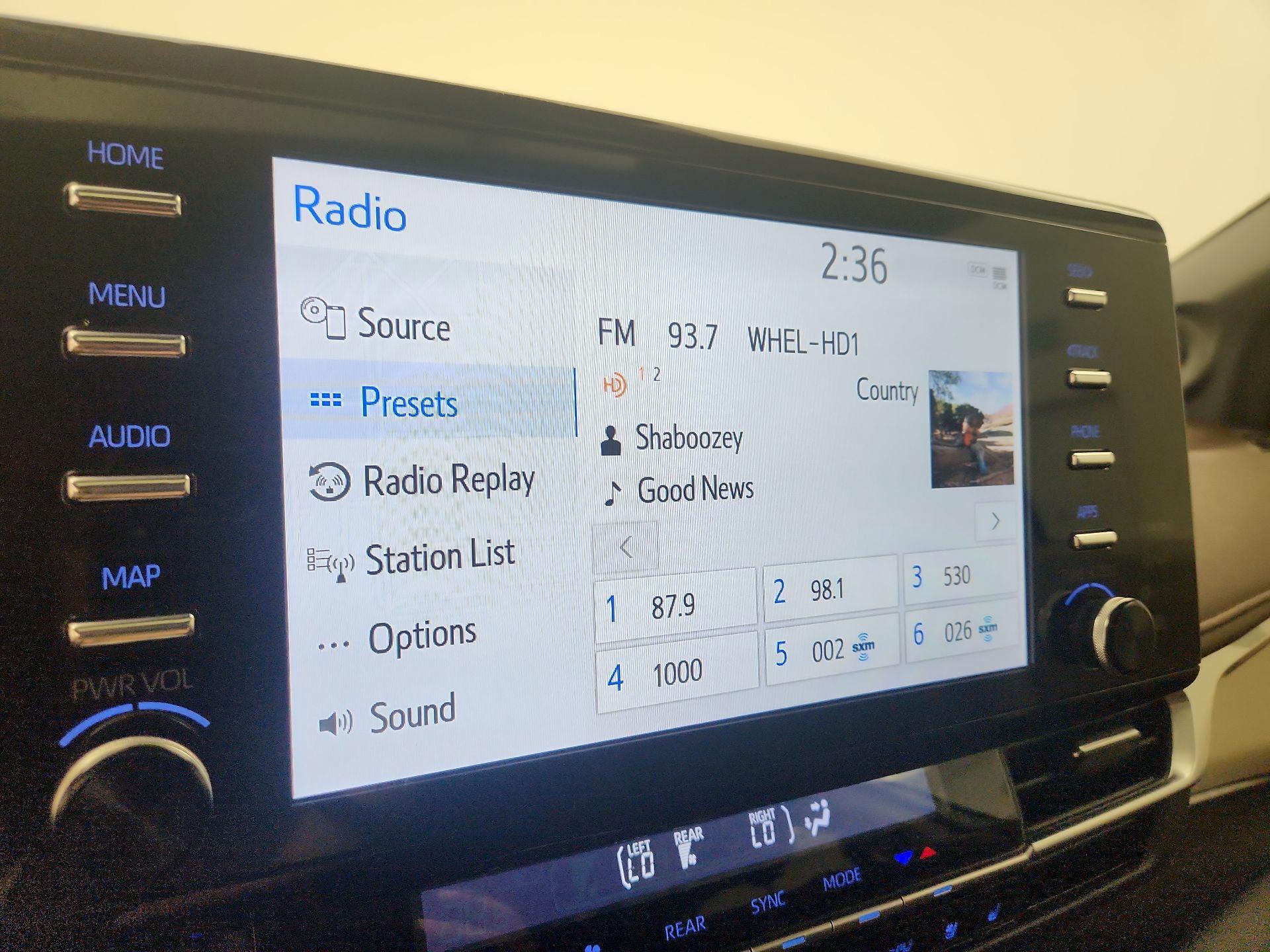 Thumbnail: 2024 Toyota Sienna - 16