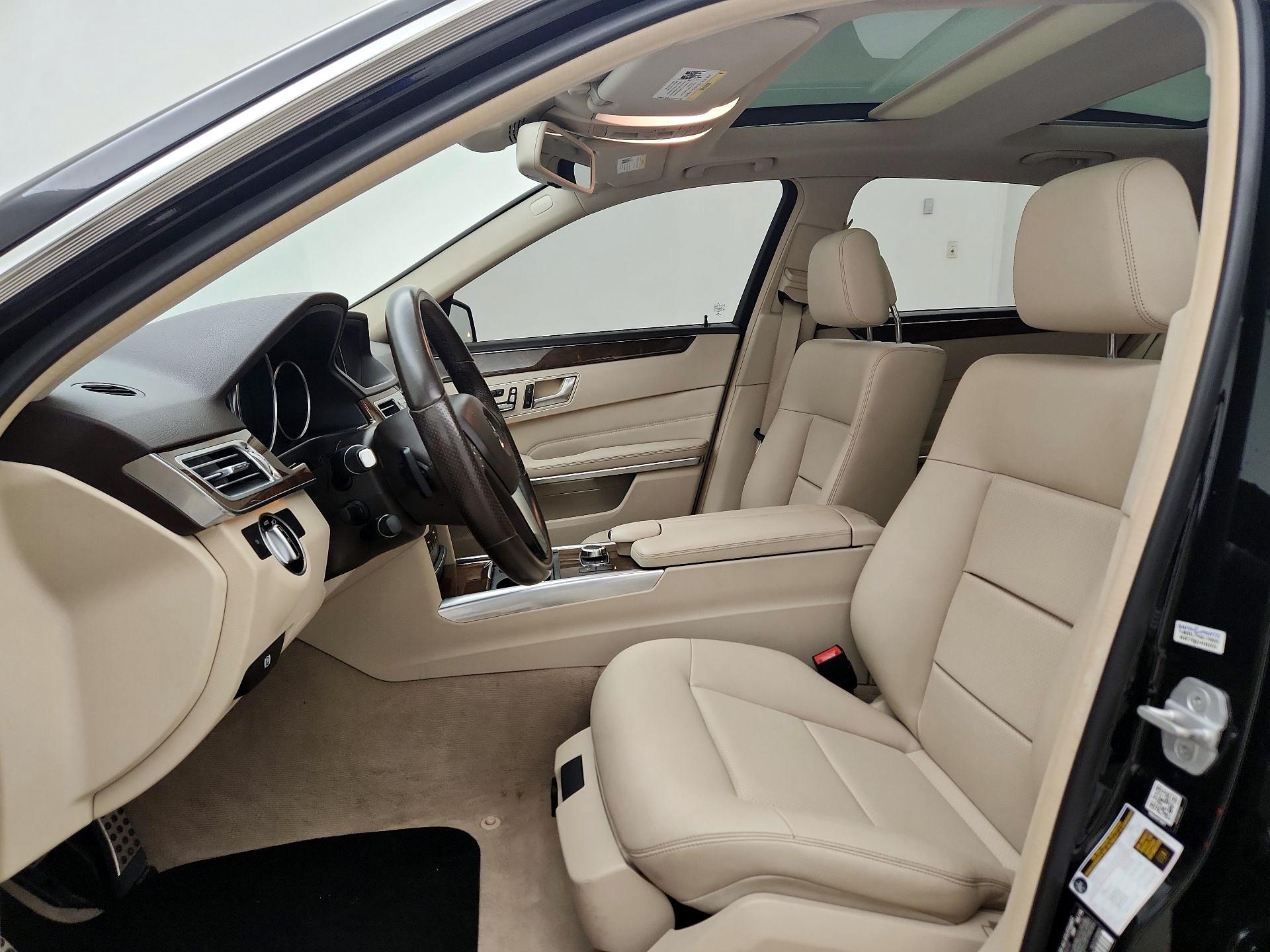 Thumbnail: 2016 Mercedes-Benz E-Class - 11