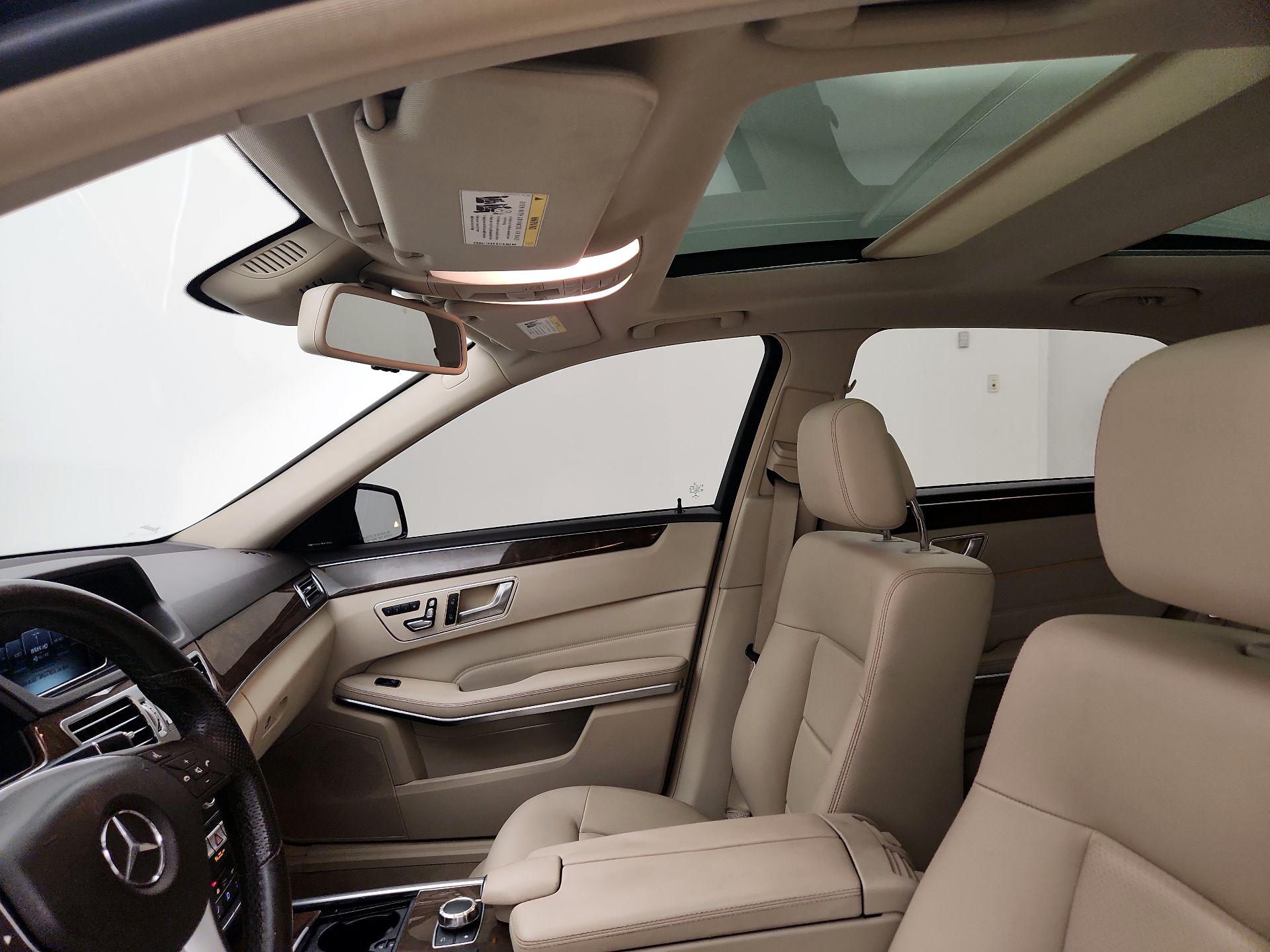 Thumbnail: 2016 Mercedes-Benz E-Class - 18