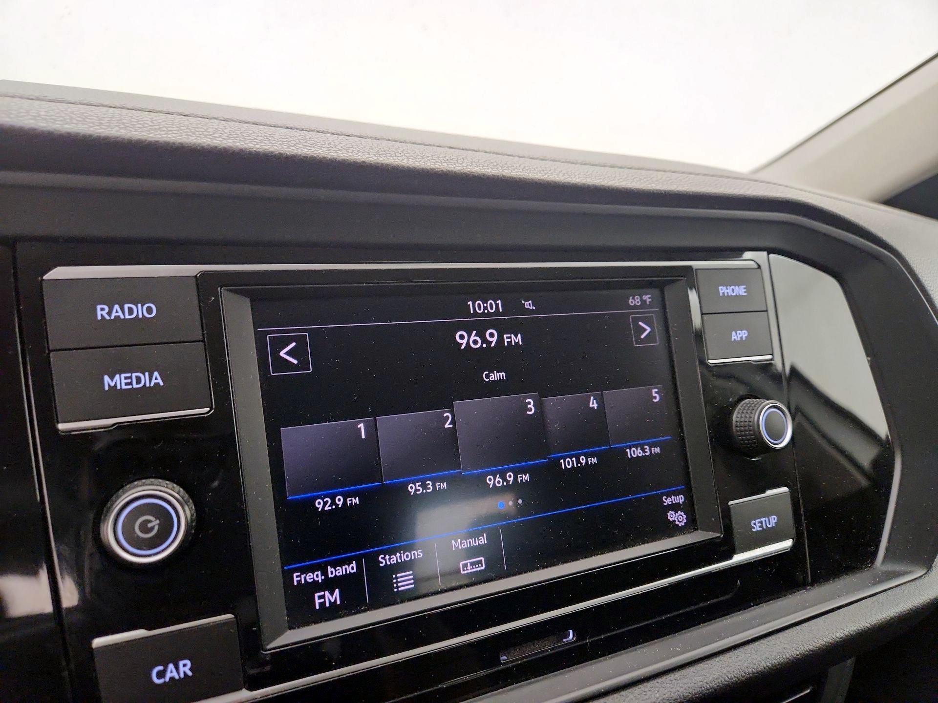 Thumbnail: 2019 Volkswagen Jetta - 15