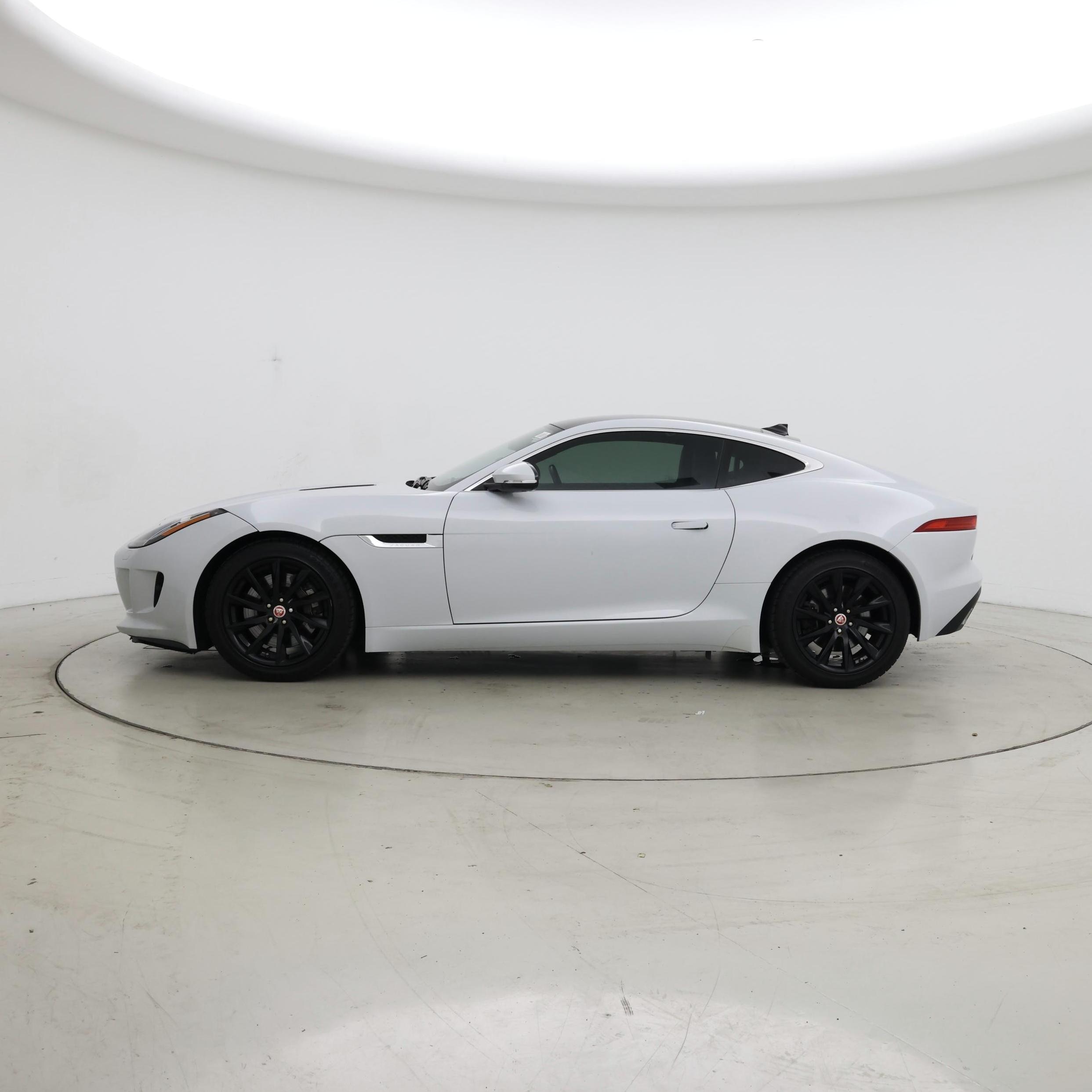 Thumbnail: 2016 Jaguar F-Type - 3