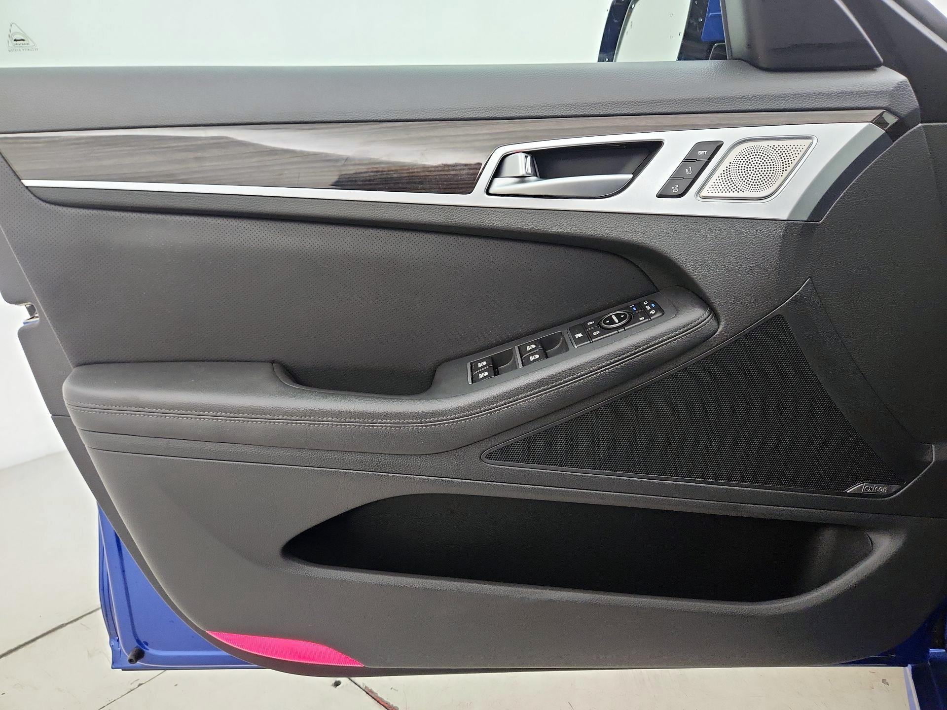 Thumbnail: 2020 Genesis G80 - 12