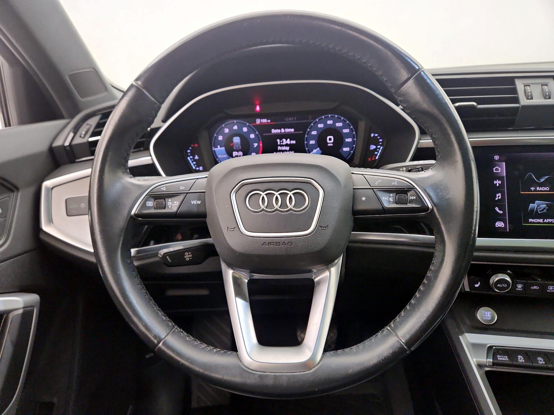 Thumbnail: 2020 Audi Q3 - 10