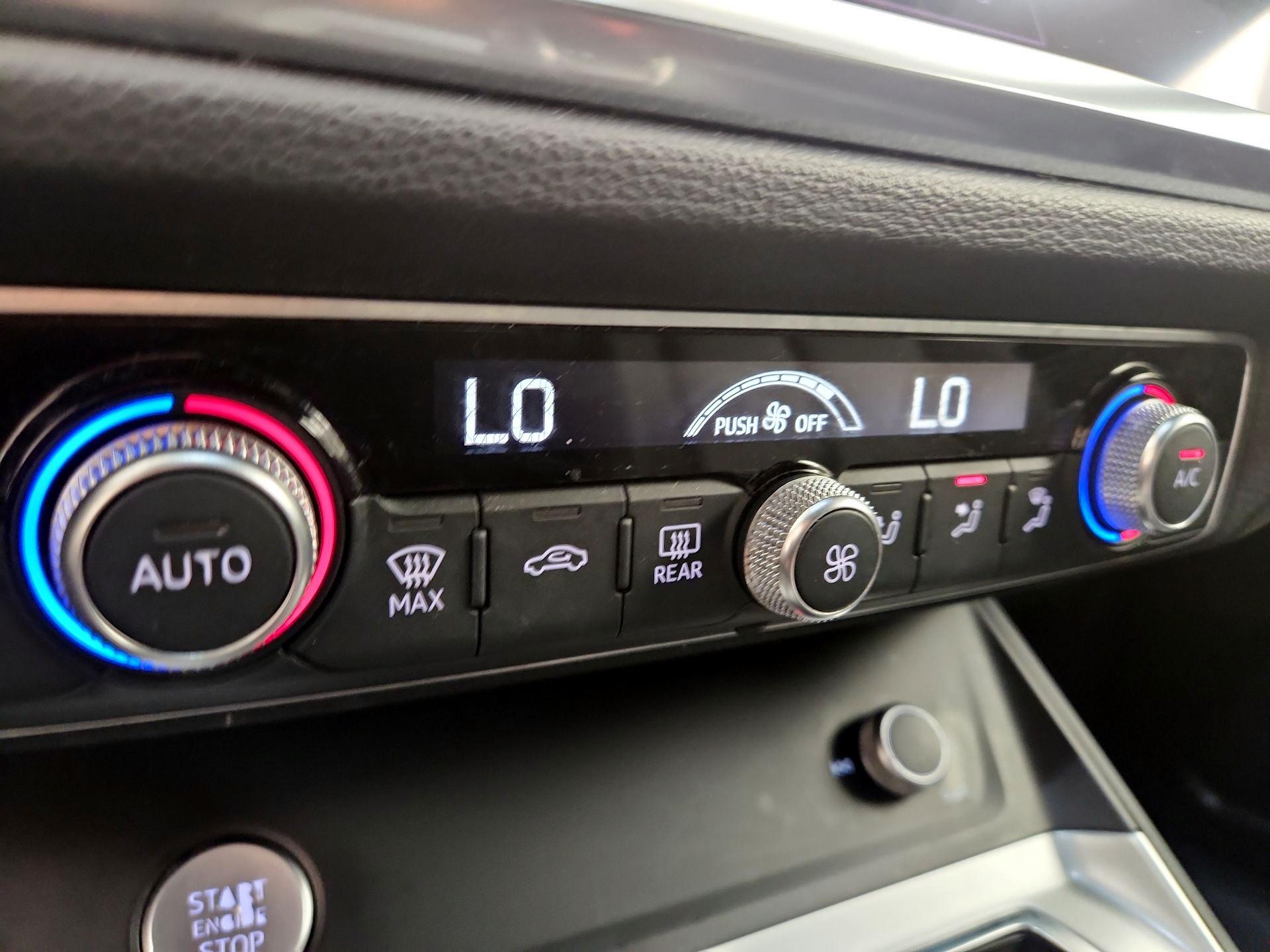 Thumbnail: 2020 Audi Q3 - 15