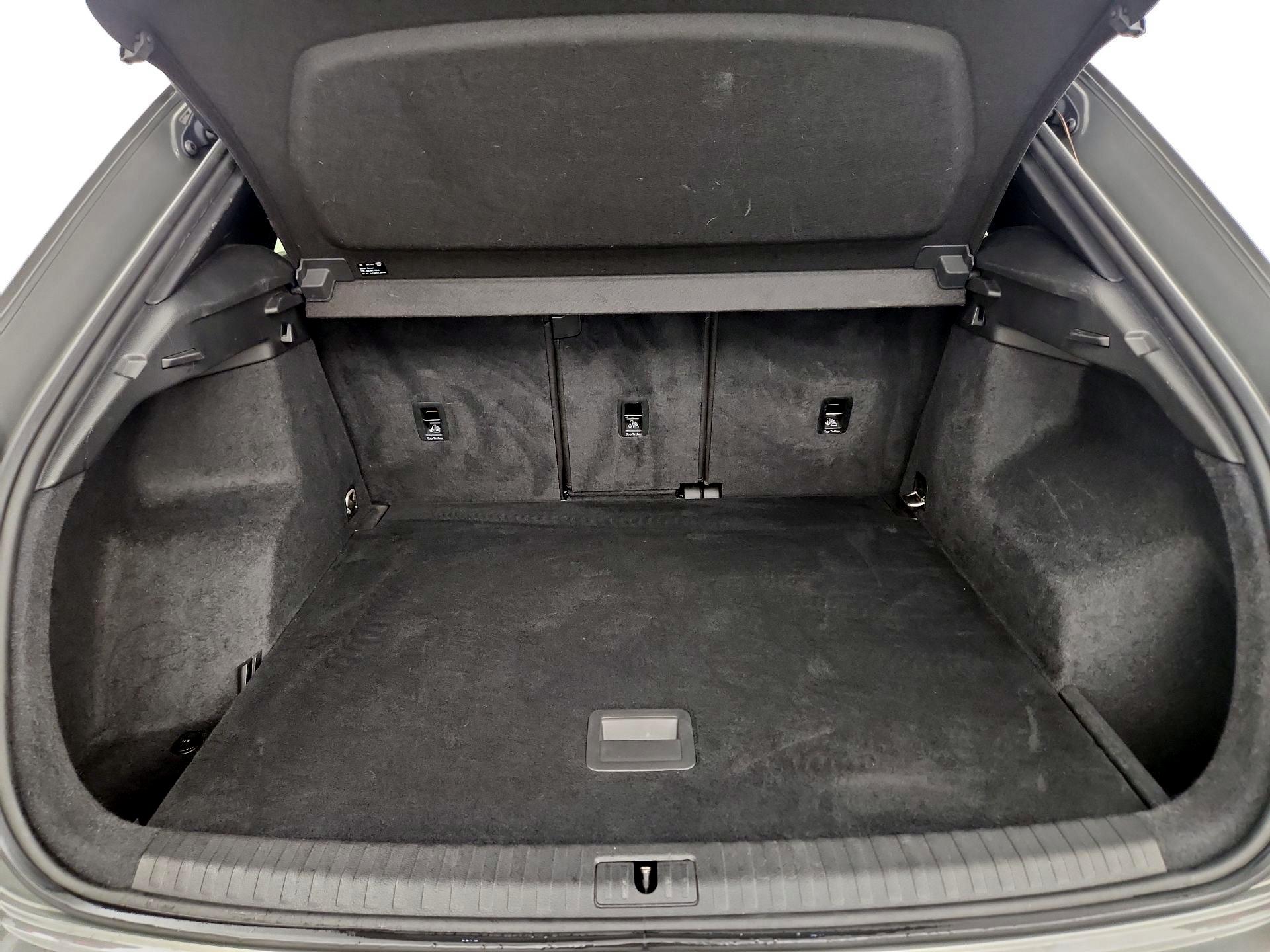 Thumbnail: 2020 Audi Q3 - 20