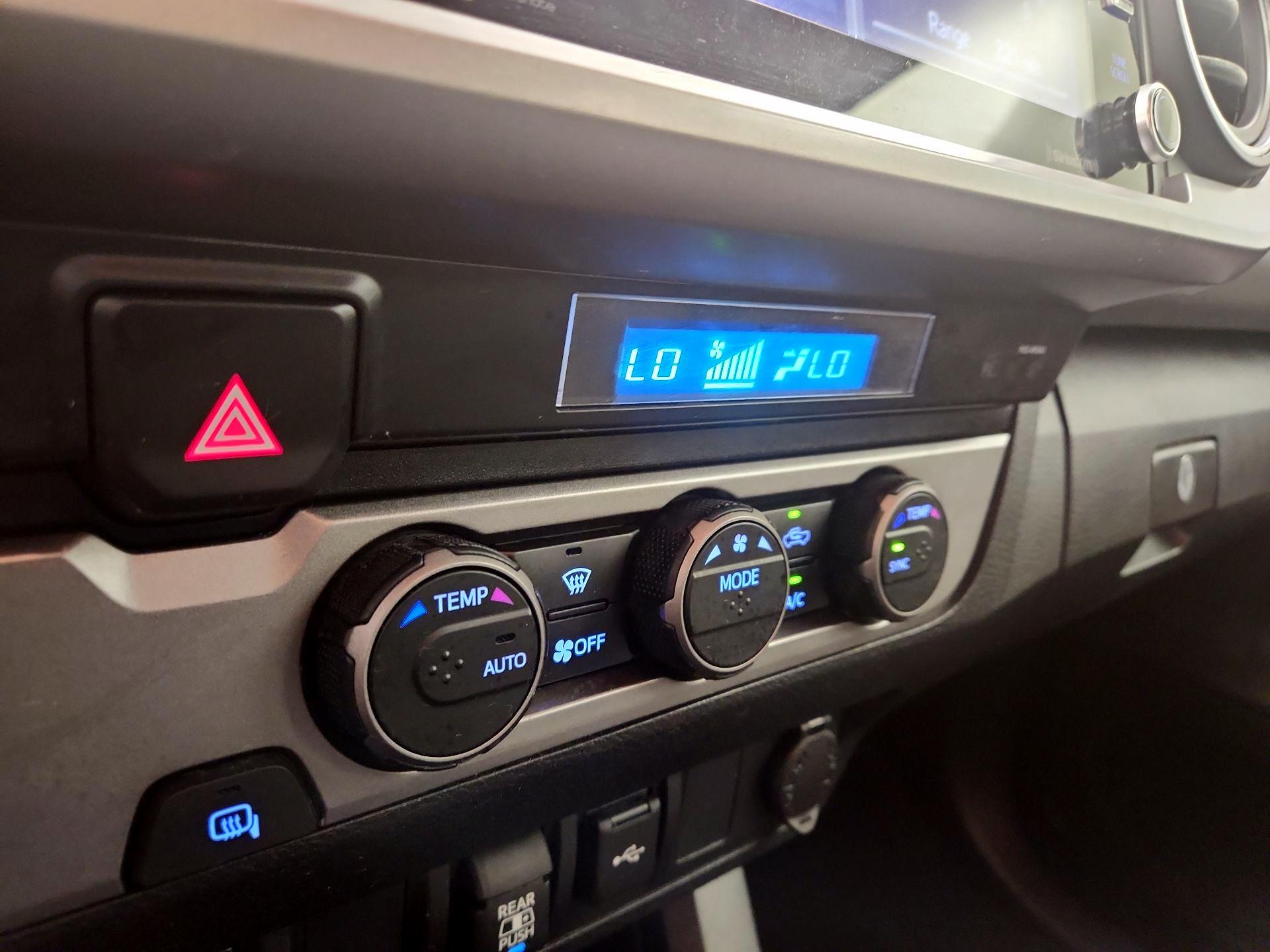 Thumbnail: 2022 Toyota Tacoma - 16