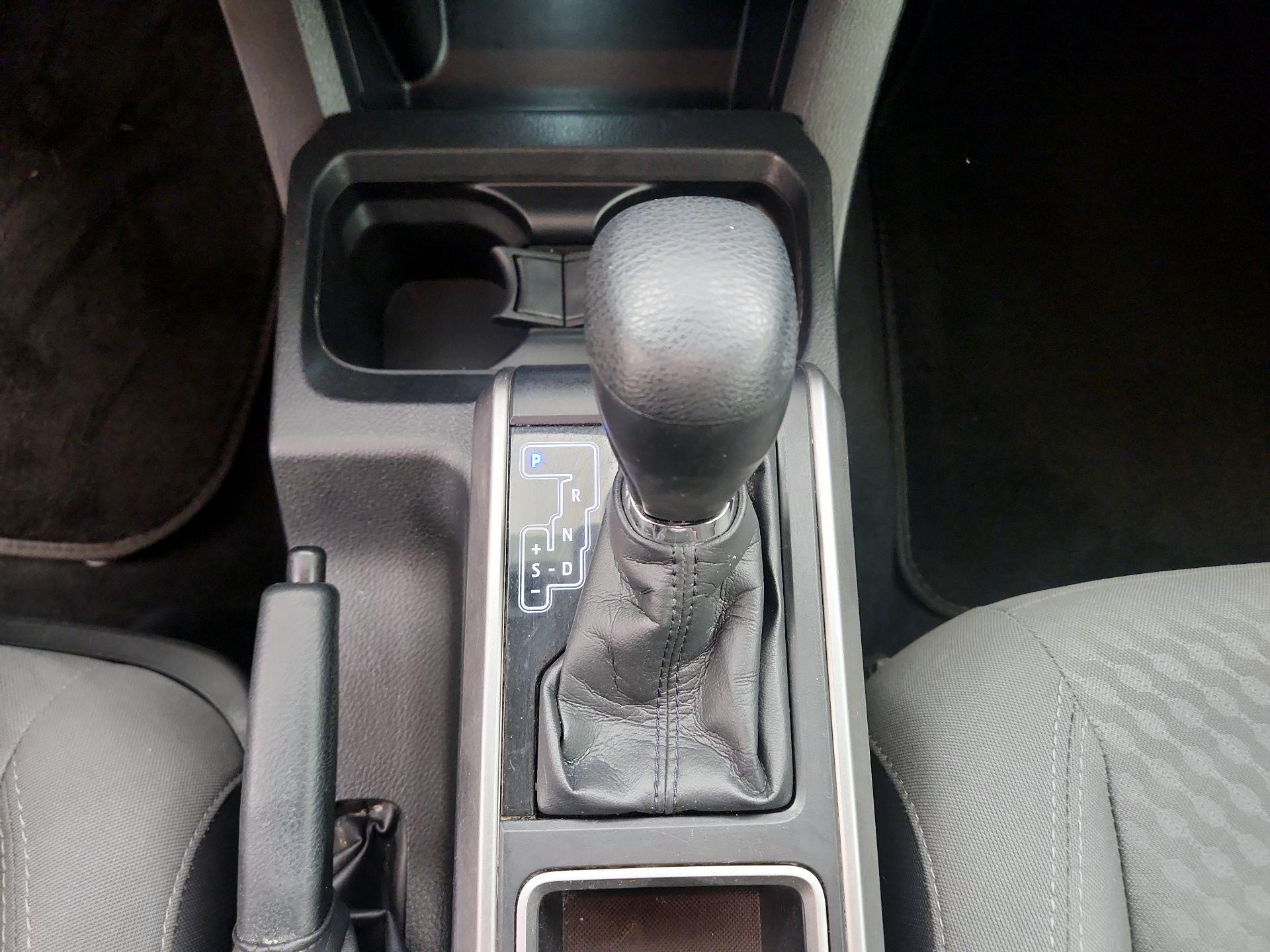 Thumbnail: 2022 Toyota Tacoma - 17