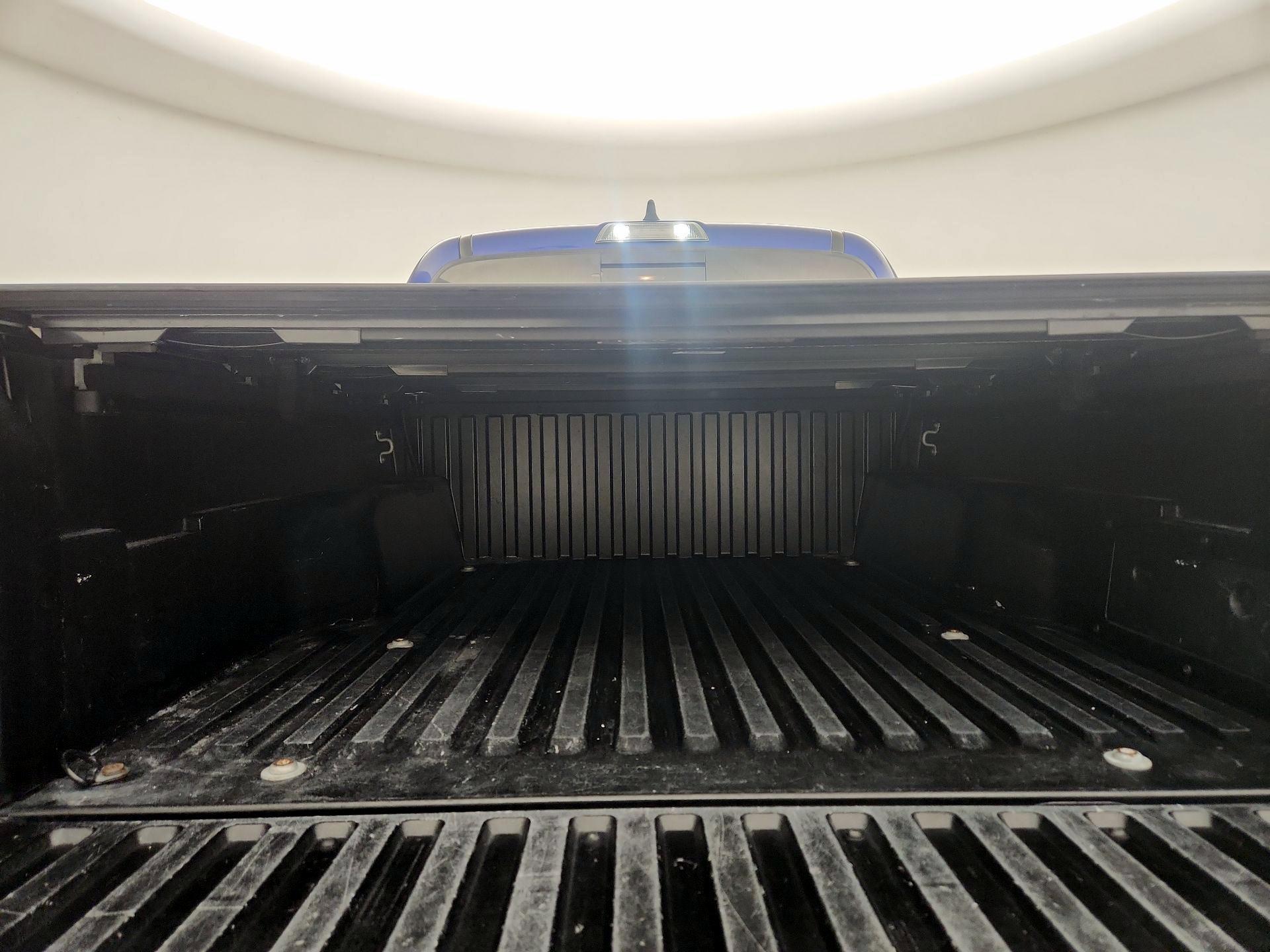 Thumbnail: 2022 Toyota Tacoma - 20