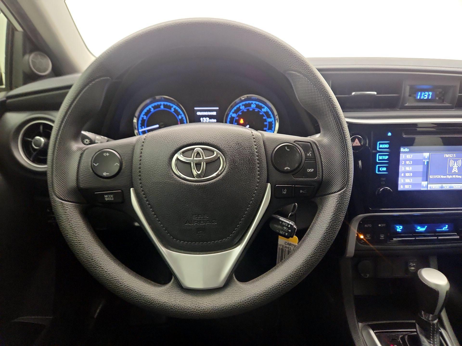 Thumbnail: 2018 Toyota Corolla - 10