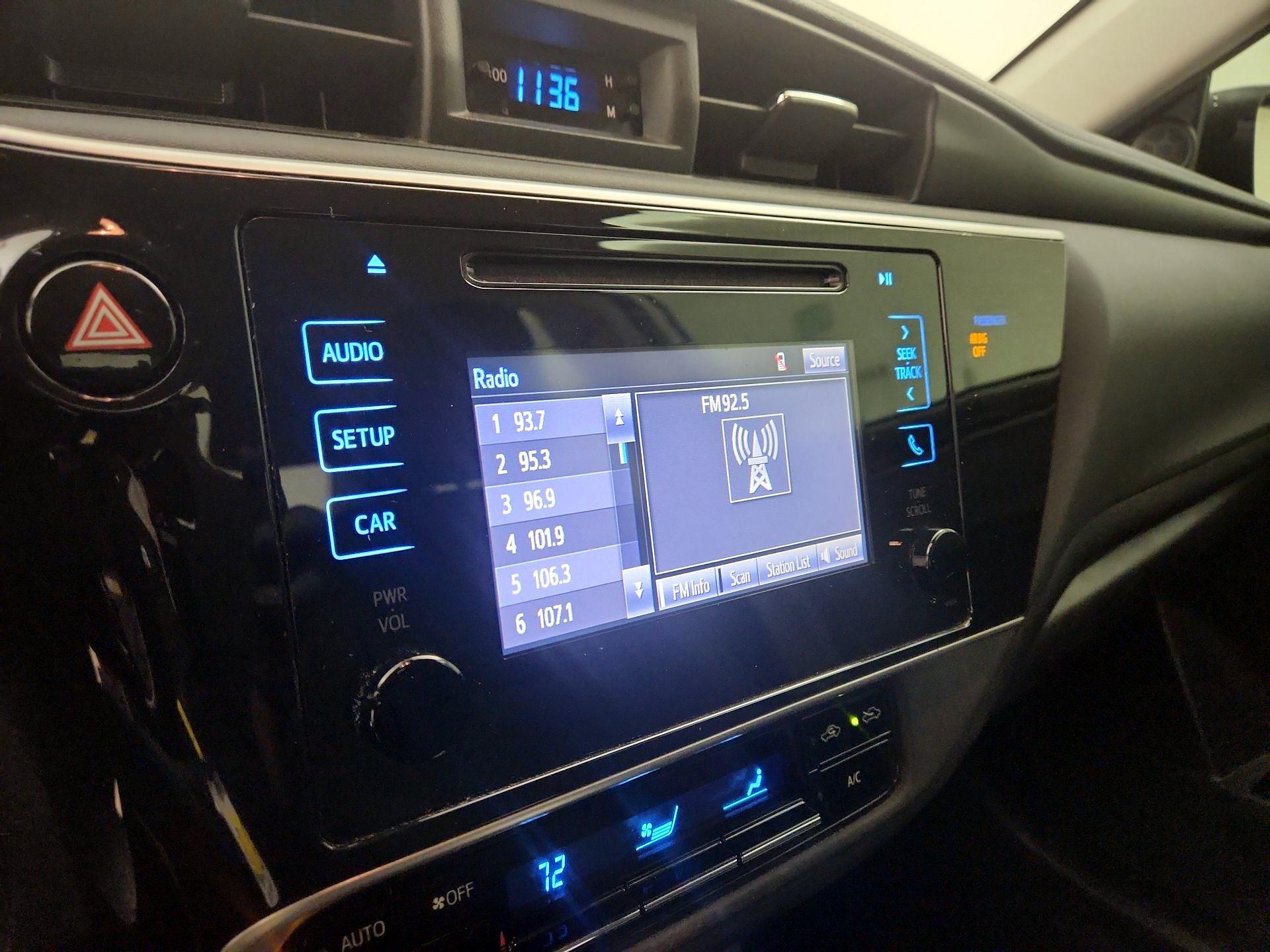 Thumbnail: 2018 Toyota Corolla - 15