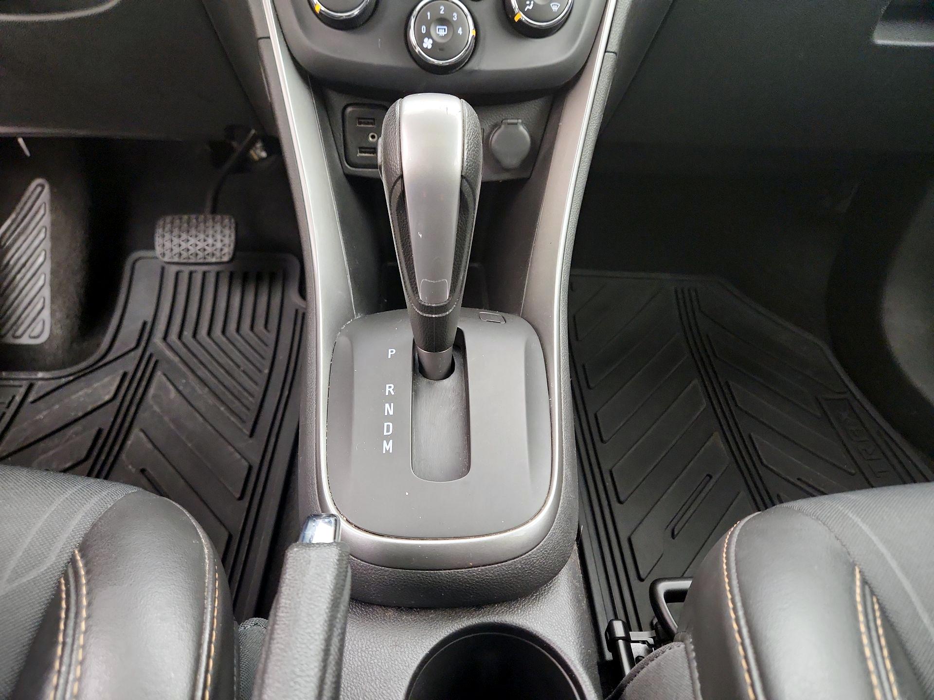 Thumbnail: 2020 Chevrolet Trax - 17