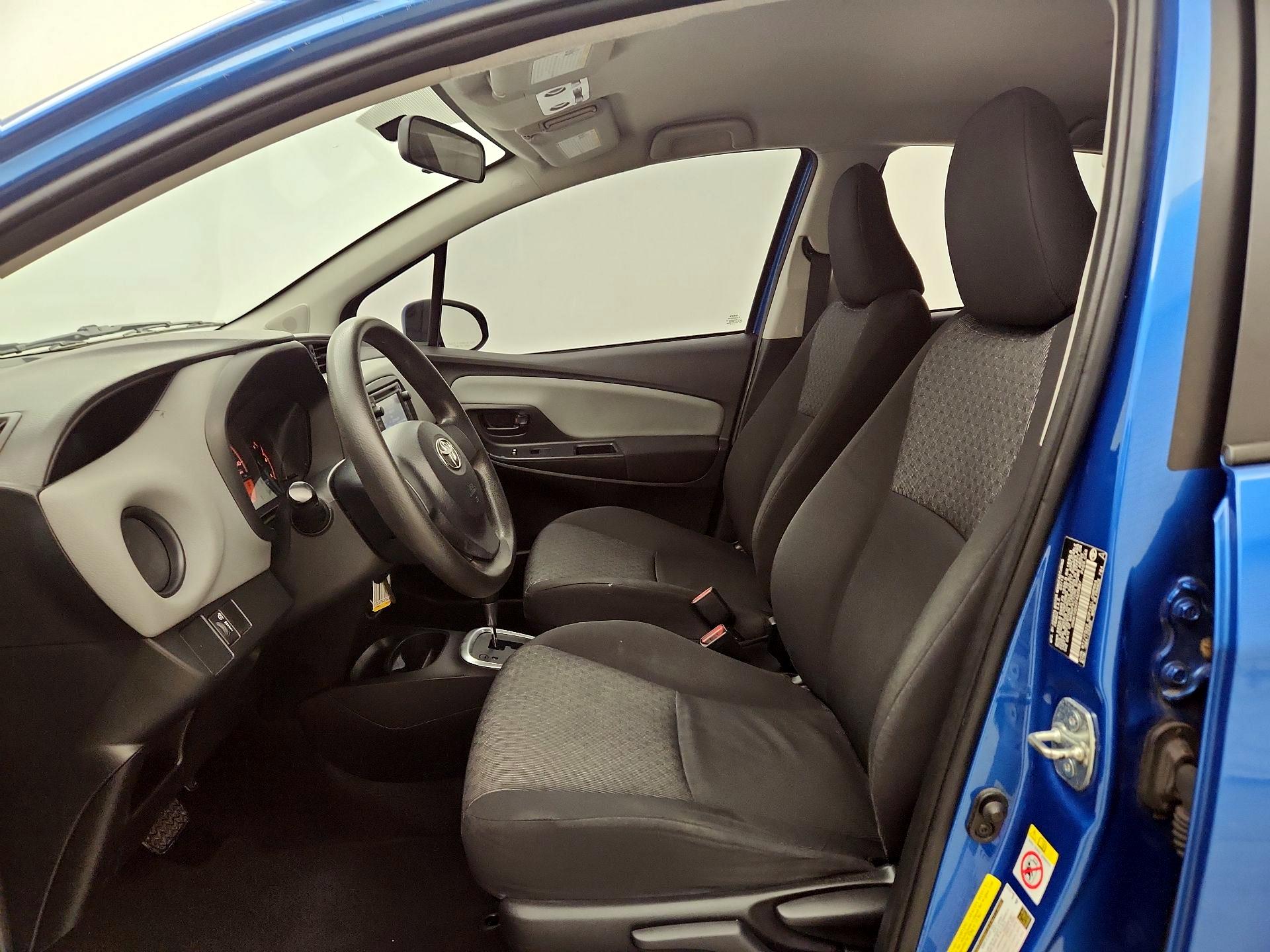 Thumbnail: 2015 Toyota Yaris - 11