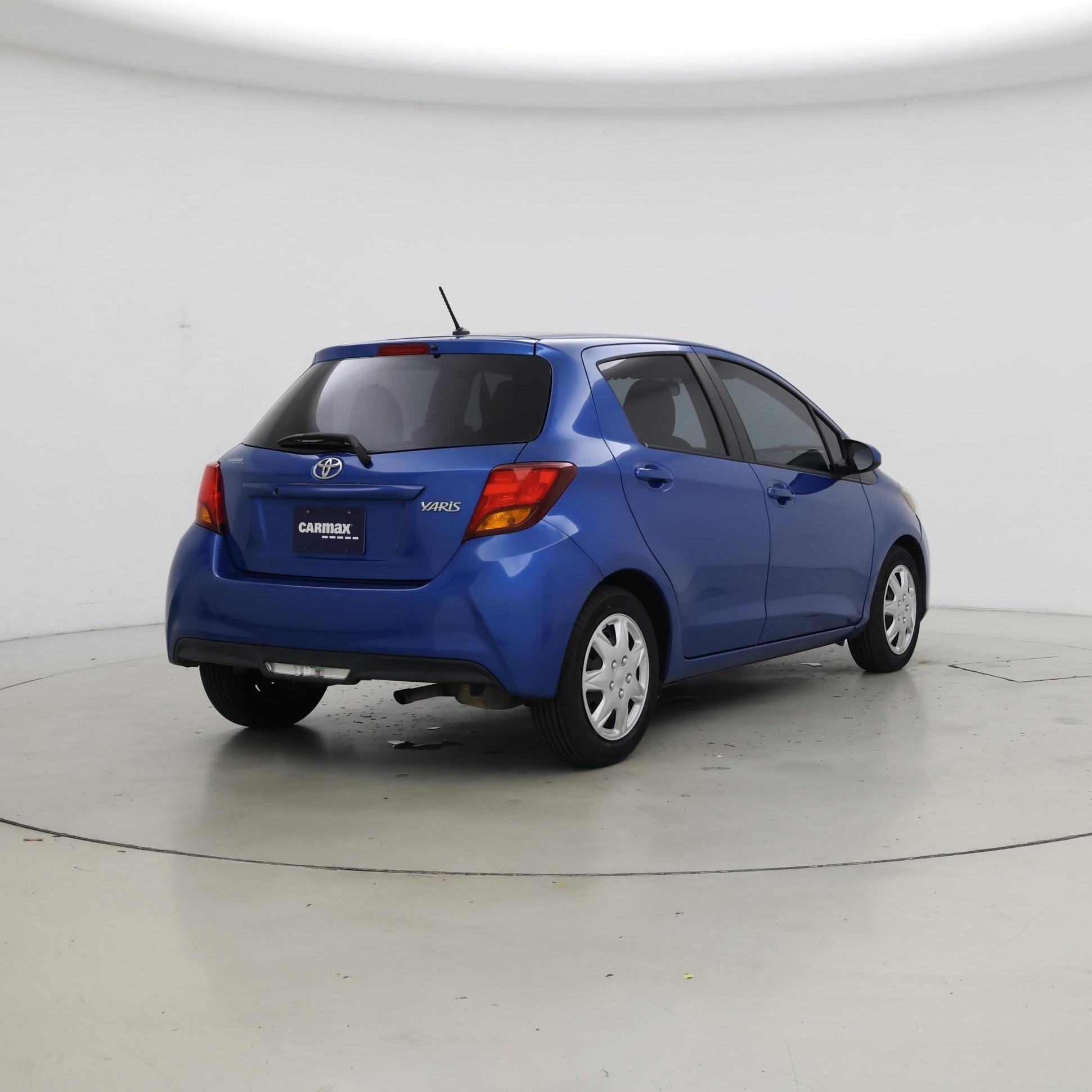 Thumbnail: 2015 Toyota Yaris - 8