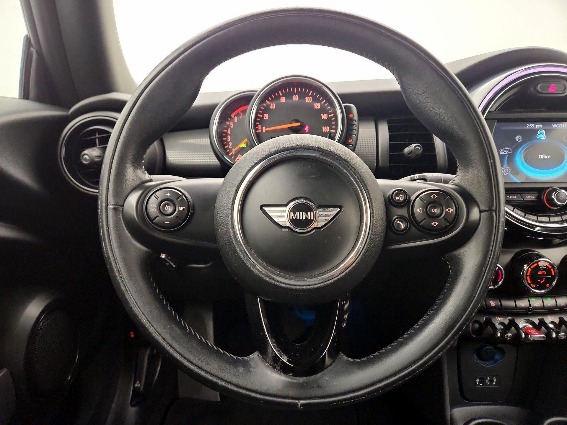 Thumbnail: 2017 MINI Cooper - 10